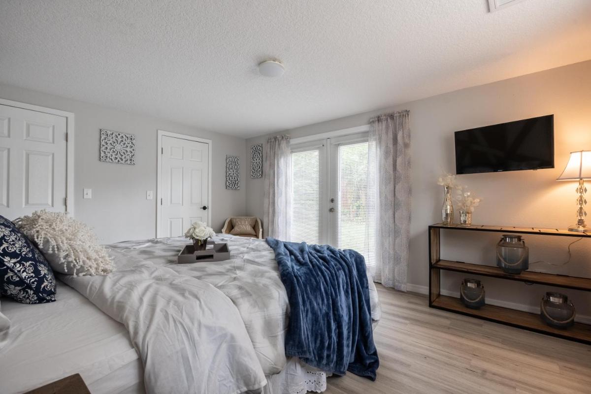 Cozy Apartments in the Triplex House, Historic District of Orlando