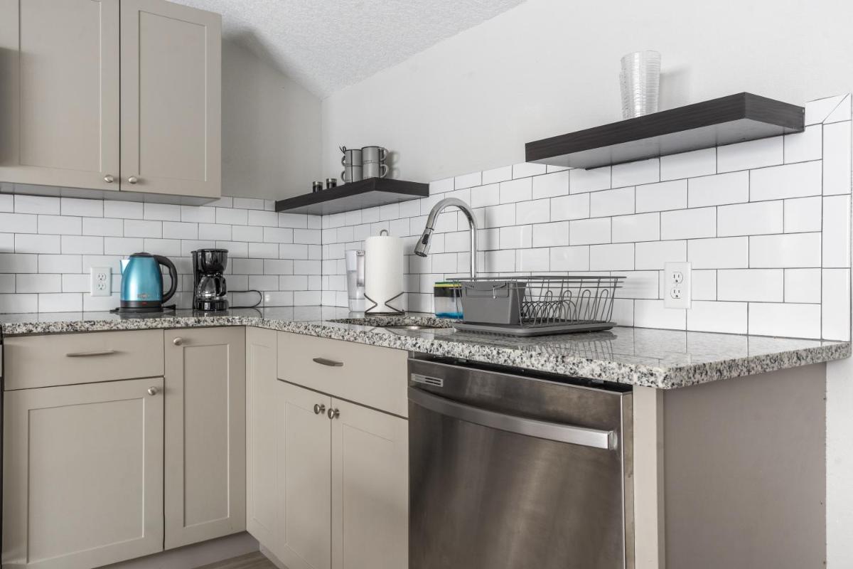 Cozy Apartments in the Triplex House, Historic District of Orlando