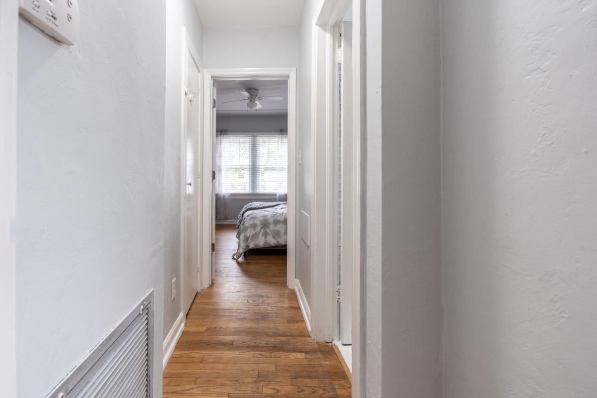 Cozy Apartments in the Triplex House, Historic District of Orlando