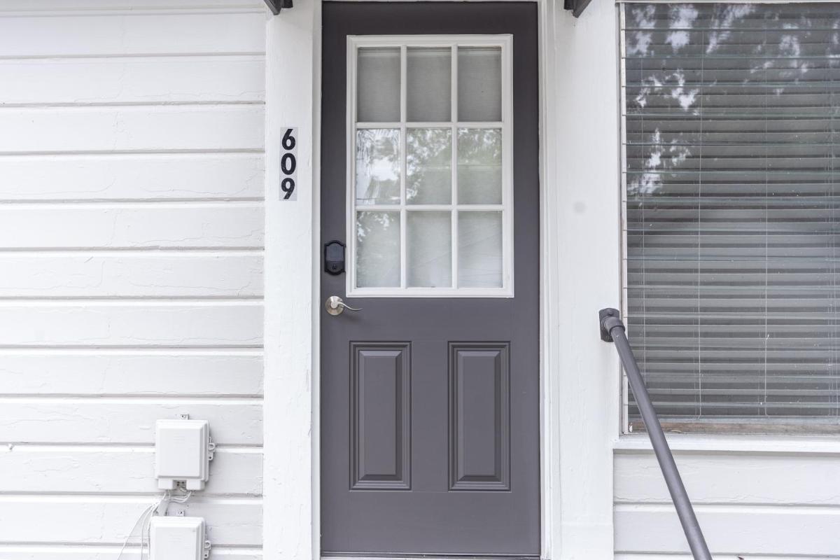 Cozy Apartments in the Triplex House, Historic District of Orlando