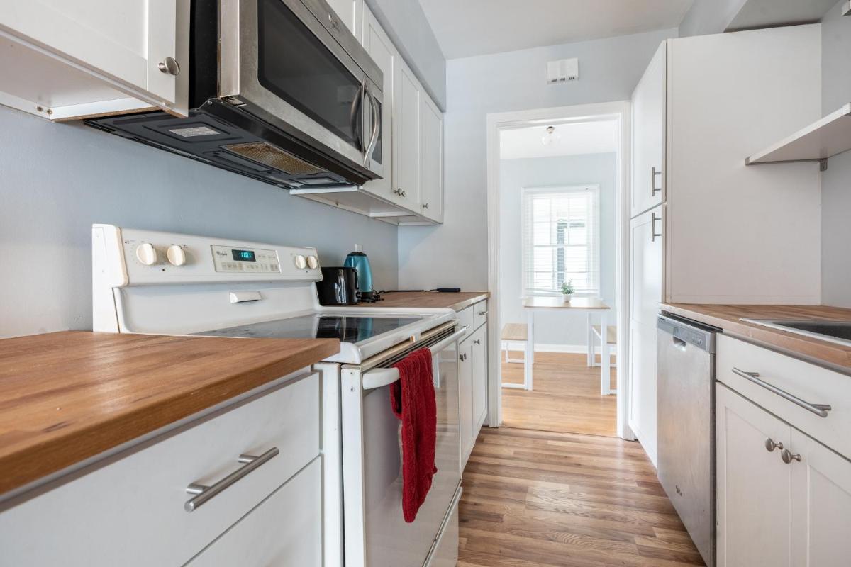 Cozy Apartments in the Triplex House, Historic District of Orlando