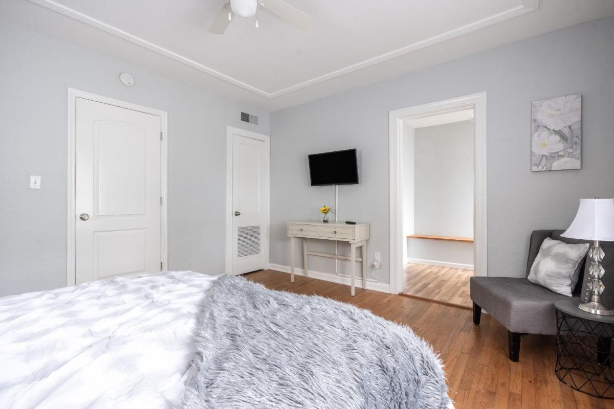 Cozy Apartments in the Triplex House, Historic District of Orlando