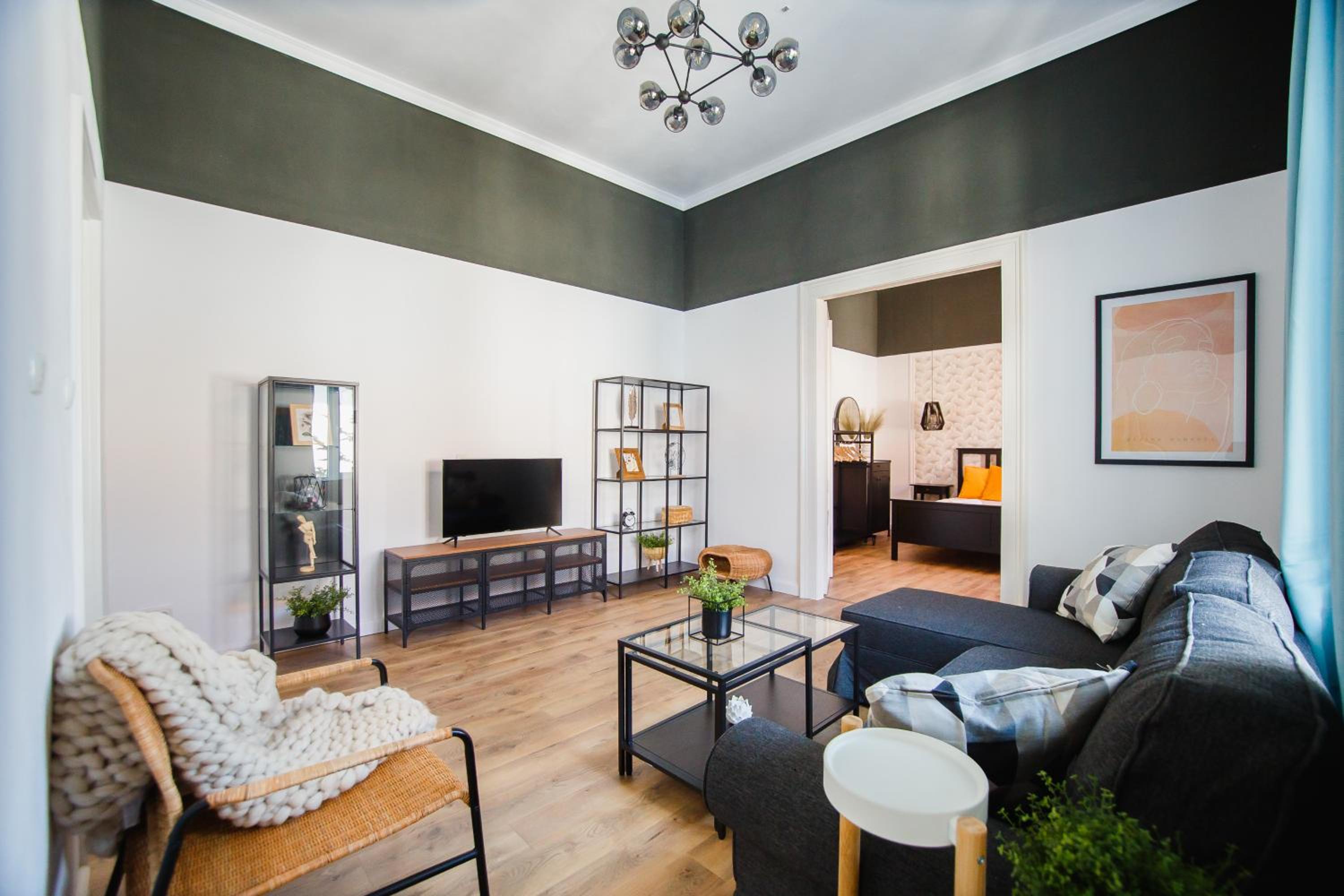 Super Central Spacious Apartment view 3