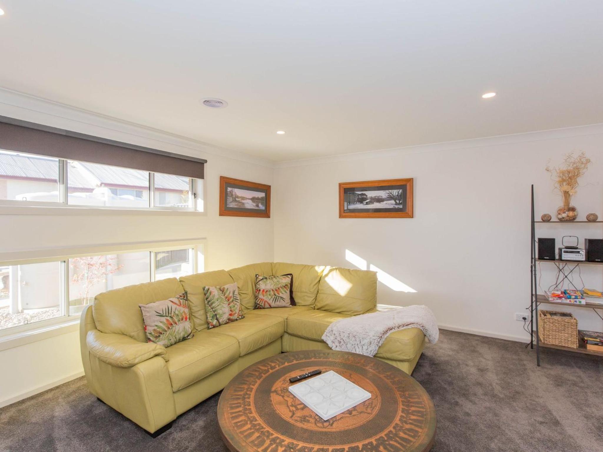 Jindalee 2 9 Twynam Street