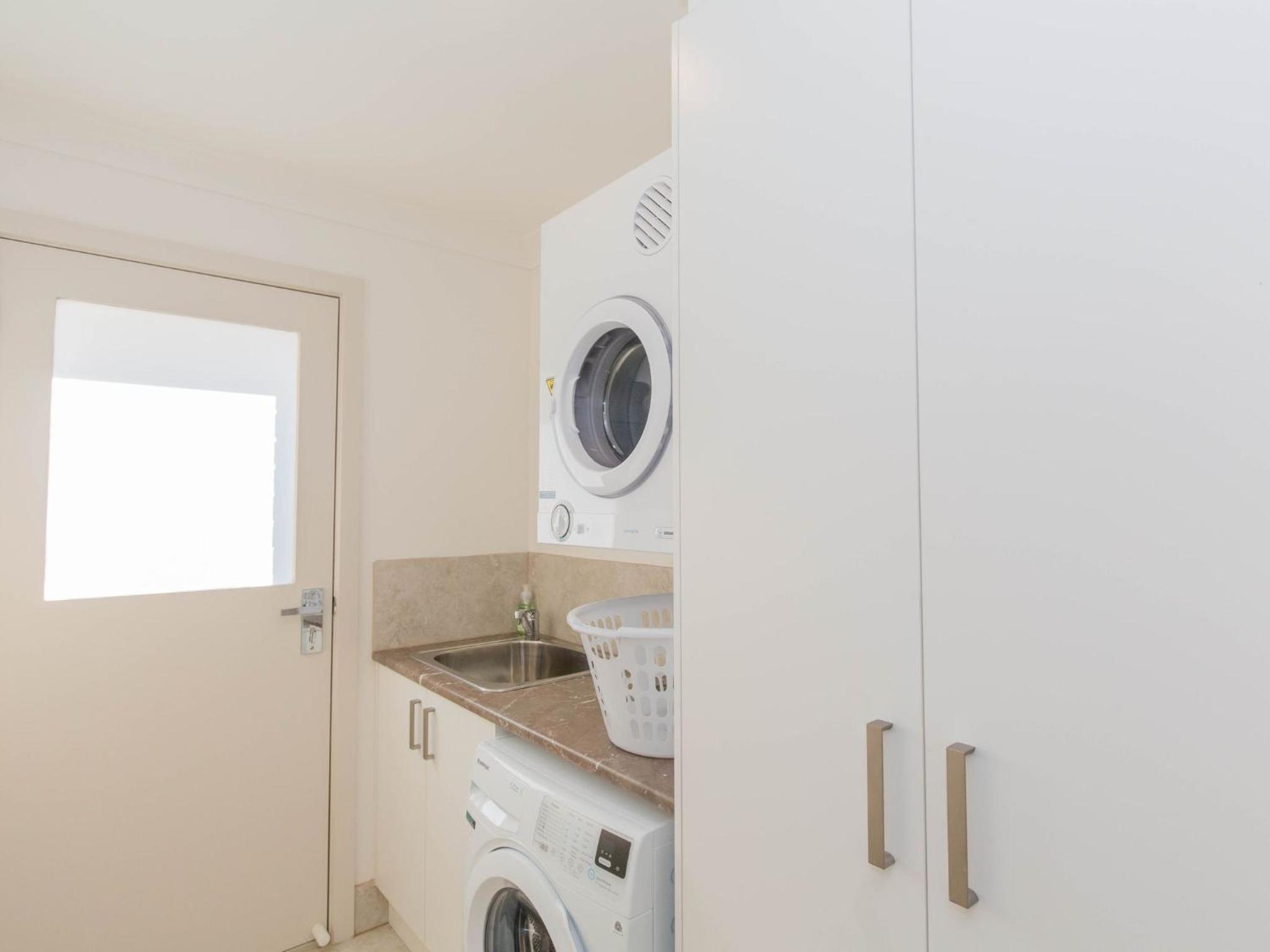Jindalee 2 9 Twynam Street