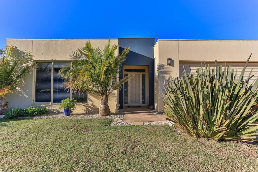 Hotel Ventnor Escape in Style - Image 1