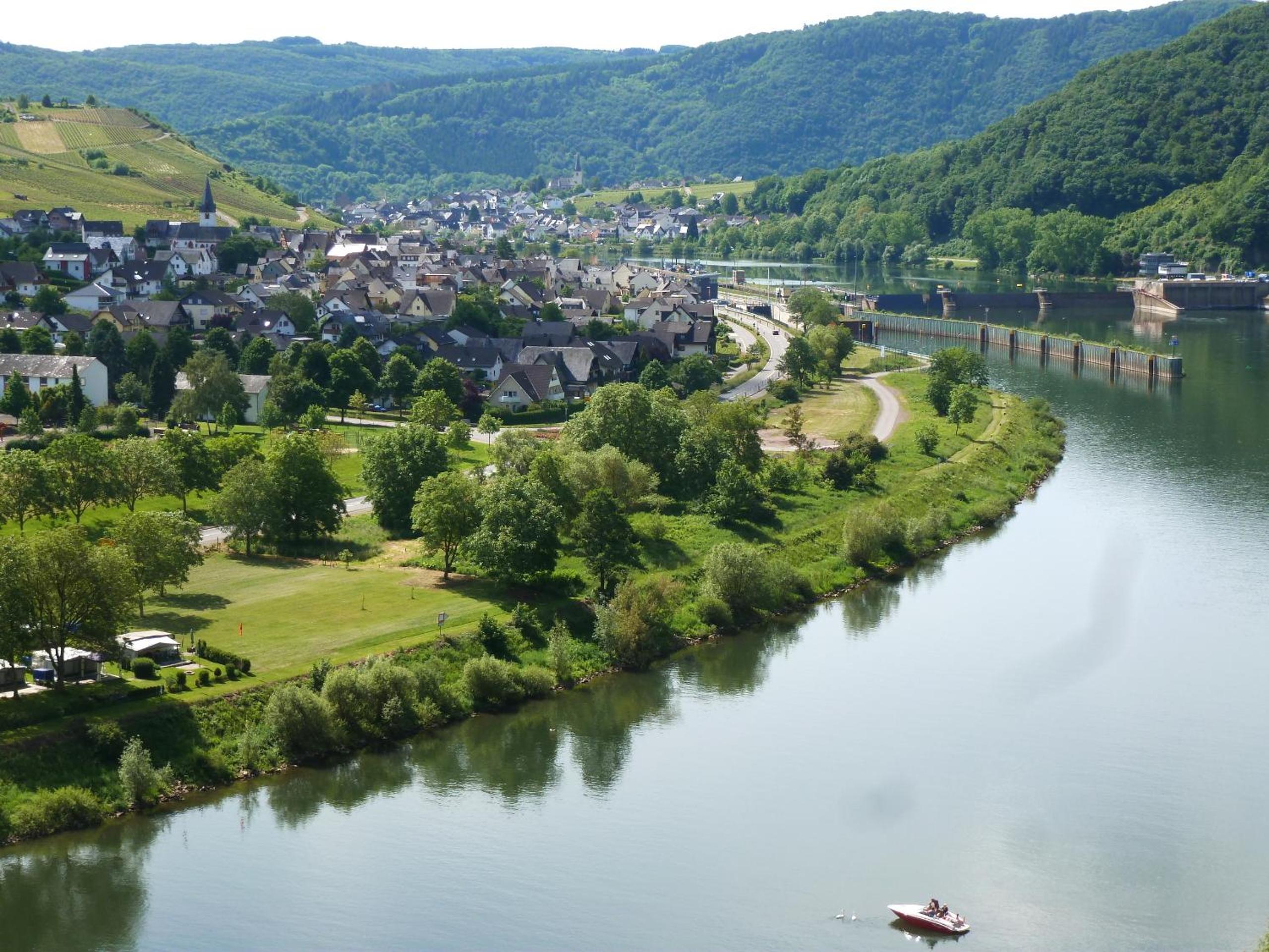 Ferienwohnungen Am Bruttiger Moselsteig