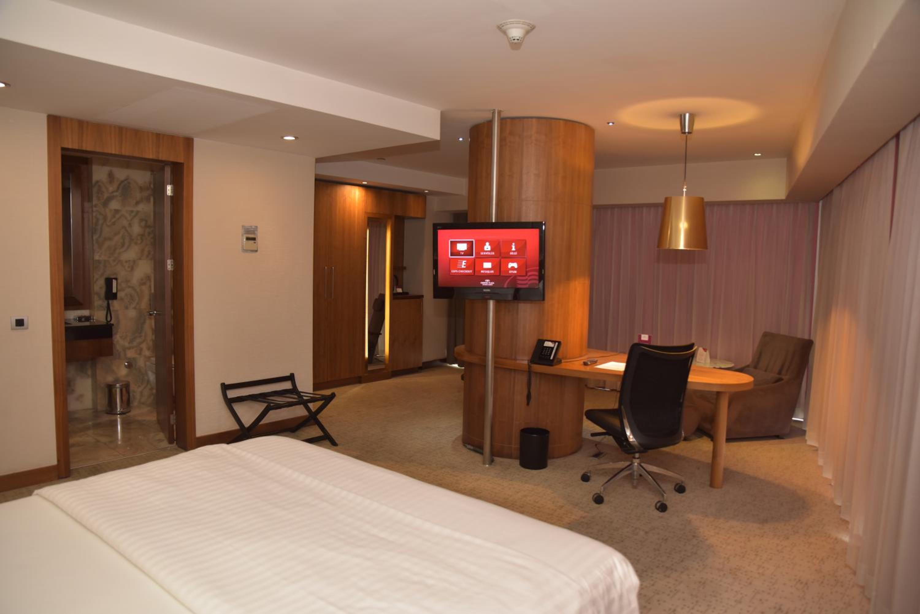 Crowne Plaza Istanbul Harbiye, an IHG Hotel - Image 140