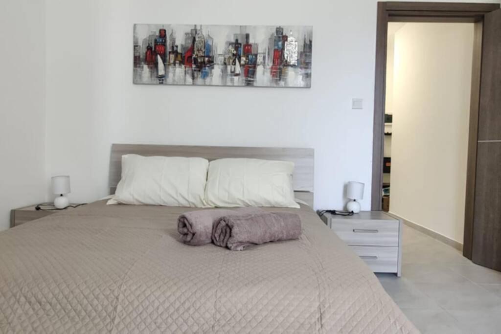 Brand new 3 bedroom Apartment close to the sea view 3