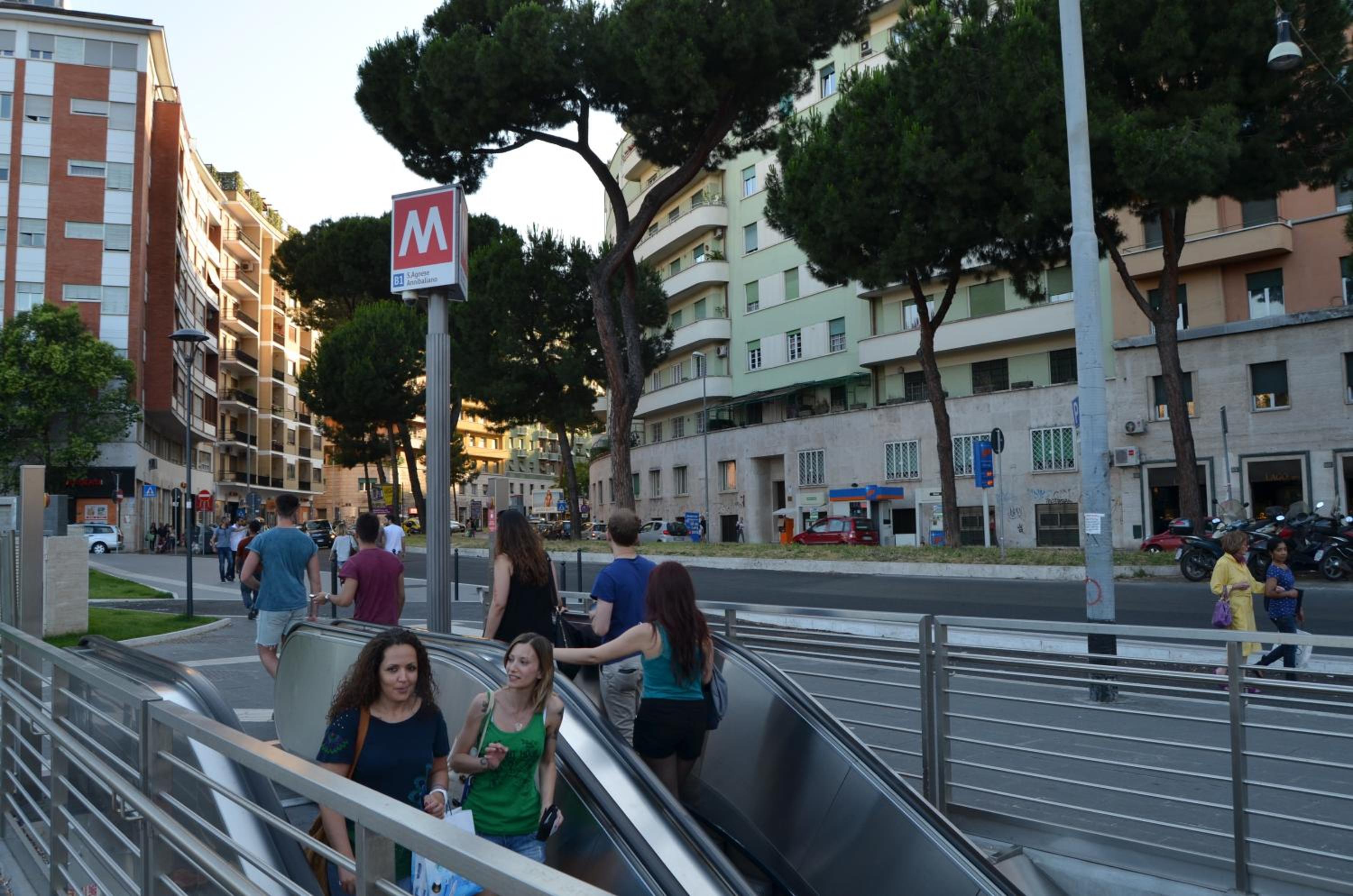 AL171 Tourist Rental close Metro B1 - Sant'Agnese Annibaliano photo 2