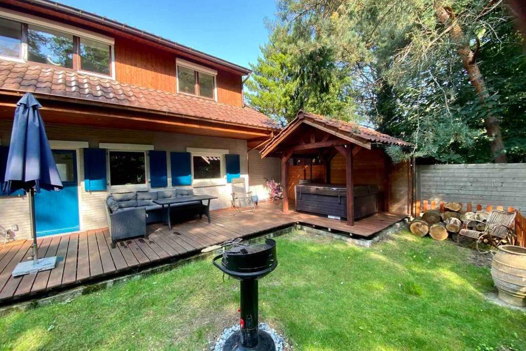 Hotel Charming house in the woods with private wellness - Image 1