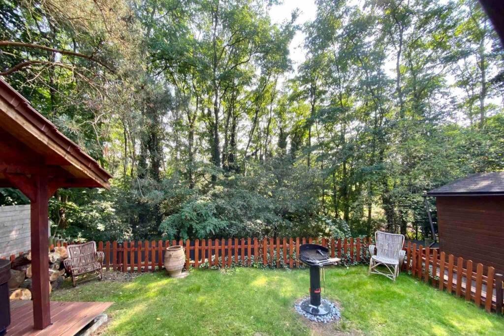 Charming house in the woods with private wellness