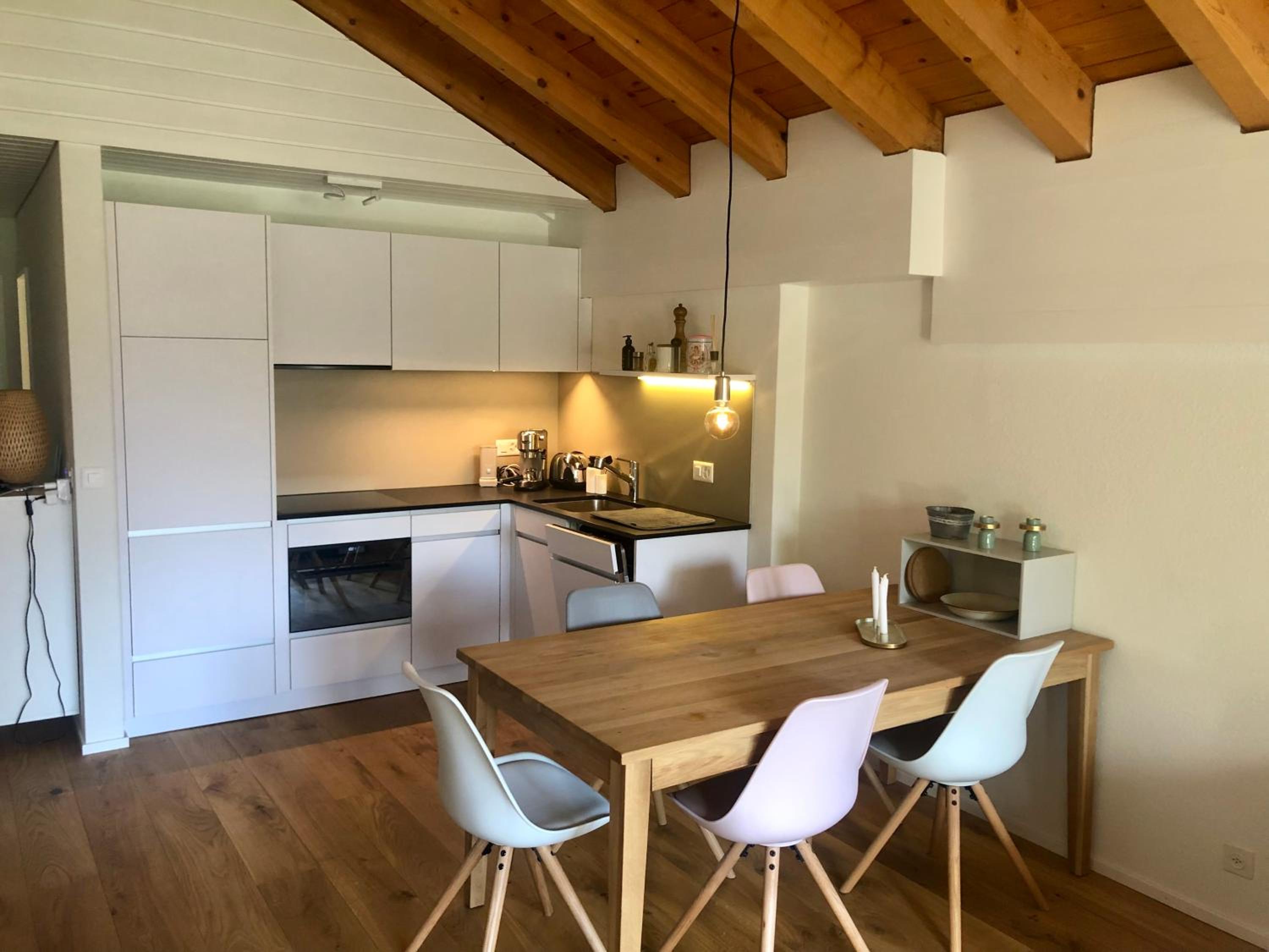 Moderne Dachwohnung Nähe Zermatt mit Balkon