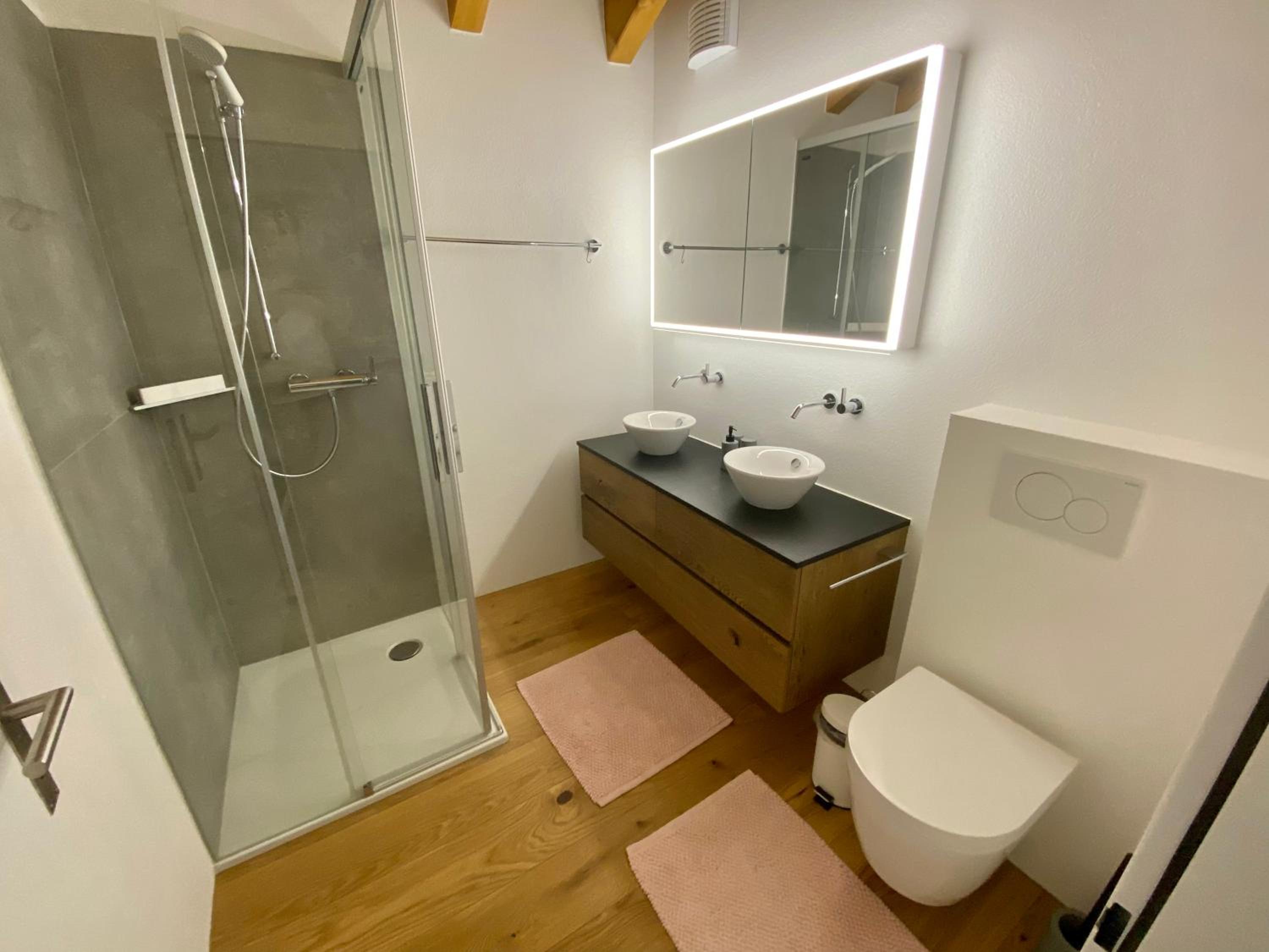 Moderne Dachwohnung Nähe Zermatt mit Balkon