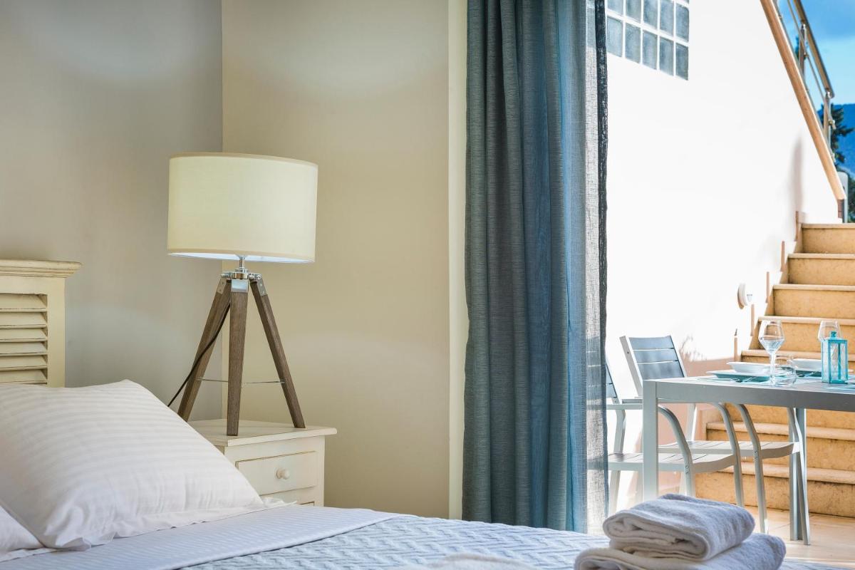 Apartment Lilly, brand new apartment with communal pool, 10 meters from sea view 4