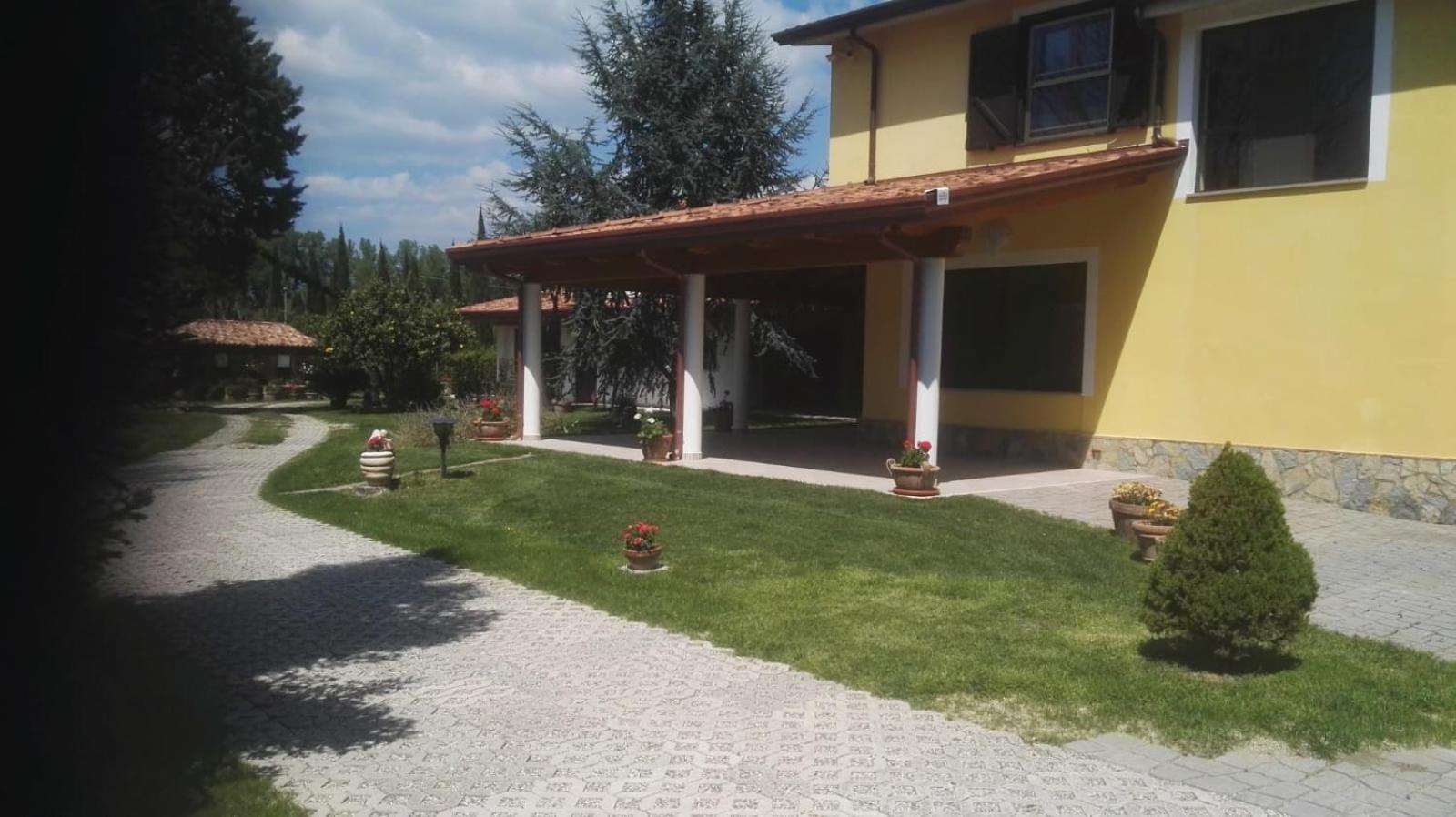 Photo 18