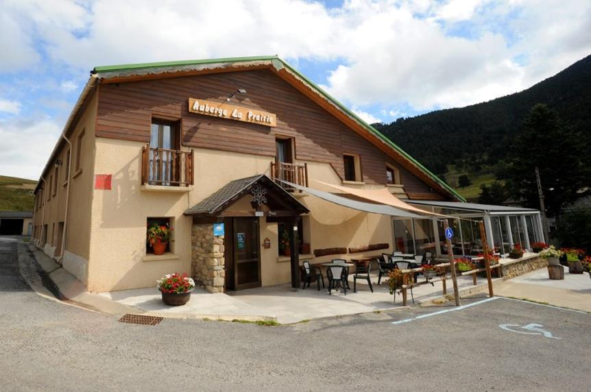 Auberge La Prairie view 2