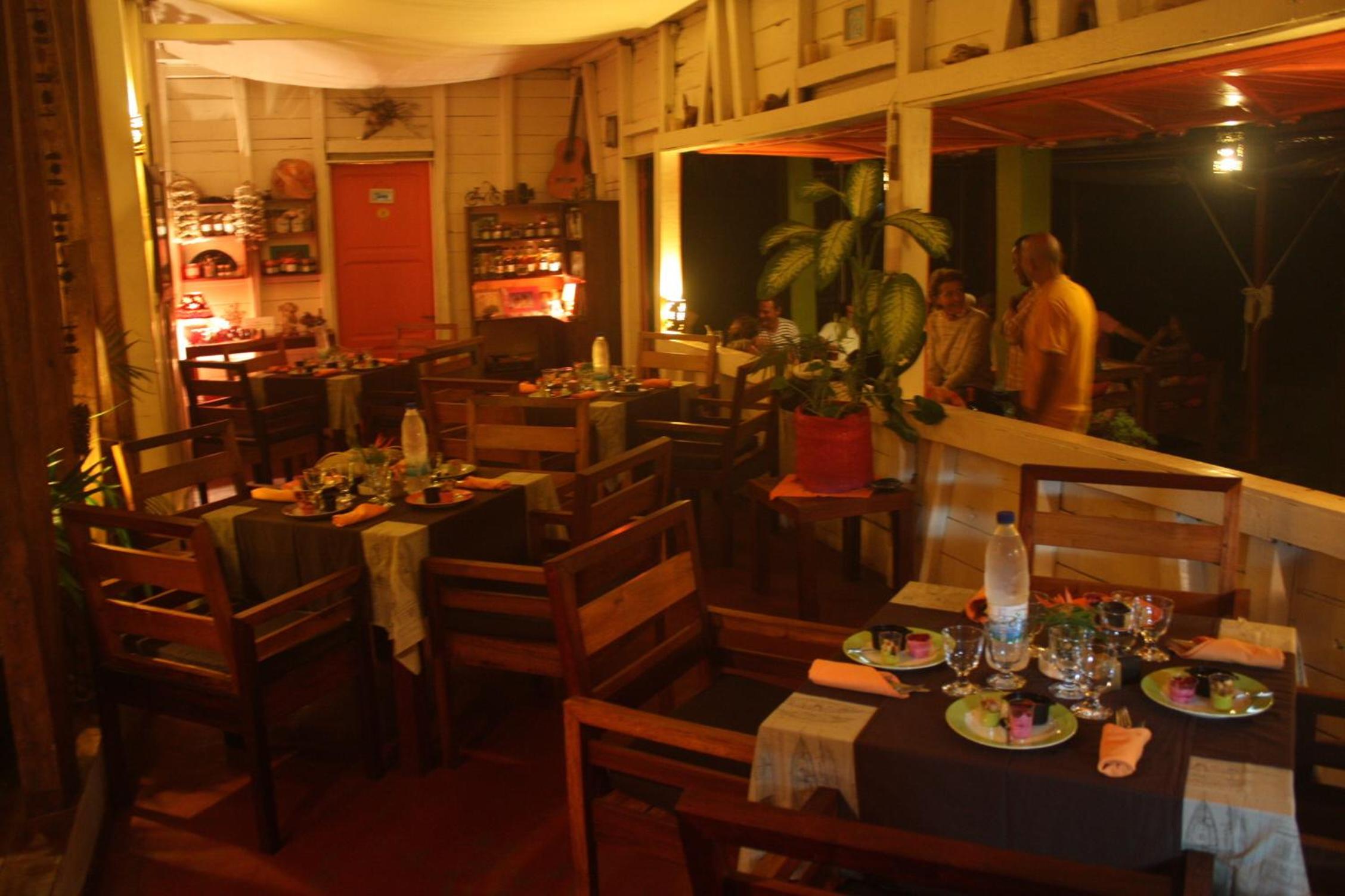 dining