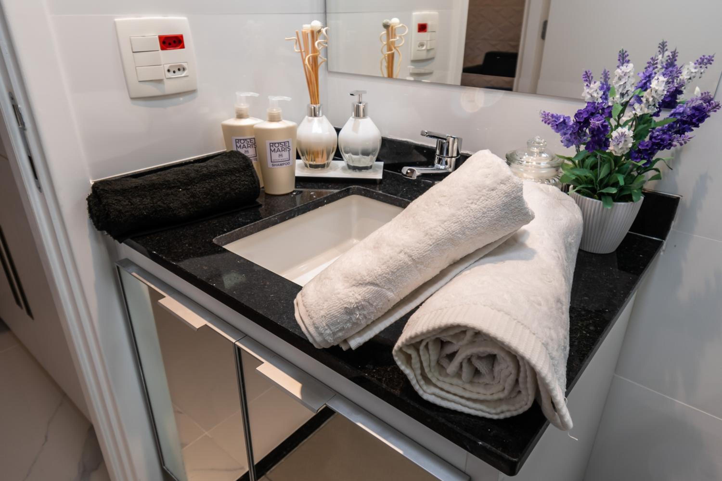 Rosemari's Apartments Studio Premium Republica SP com Piscina