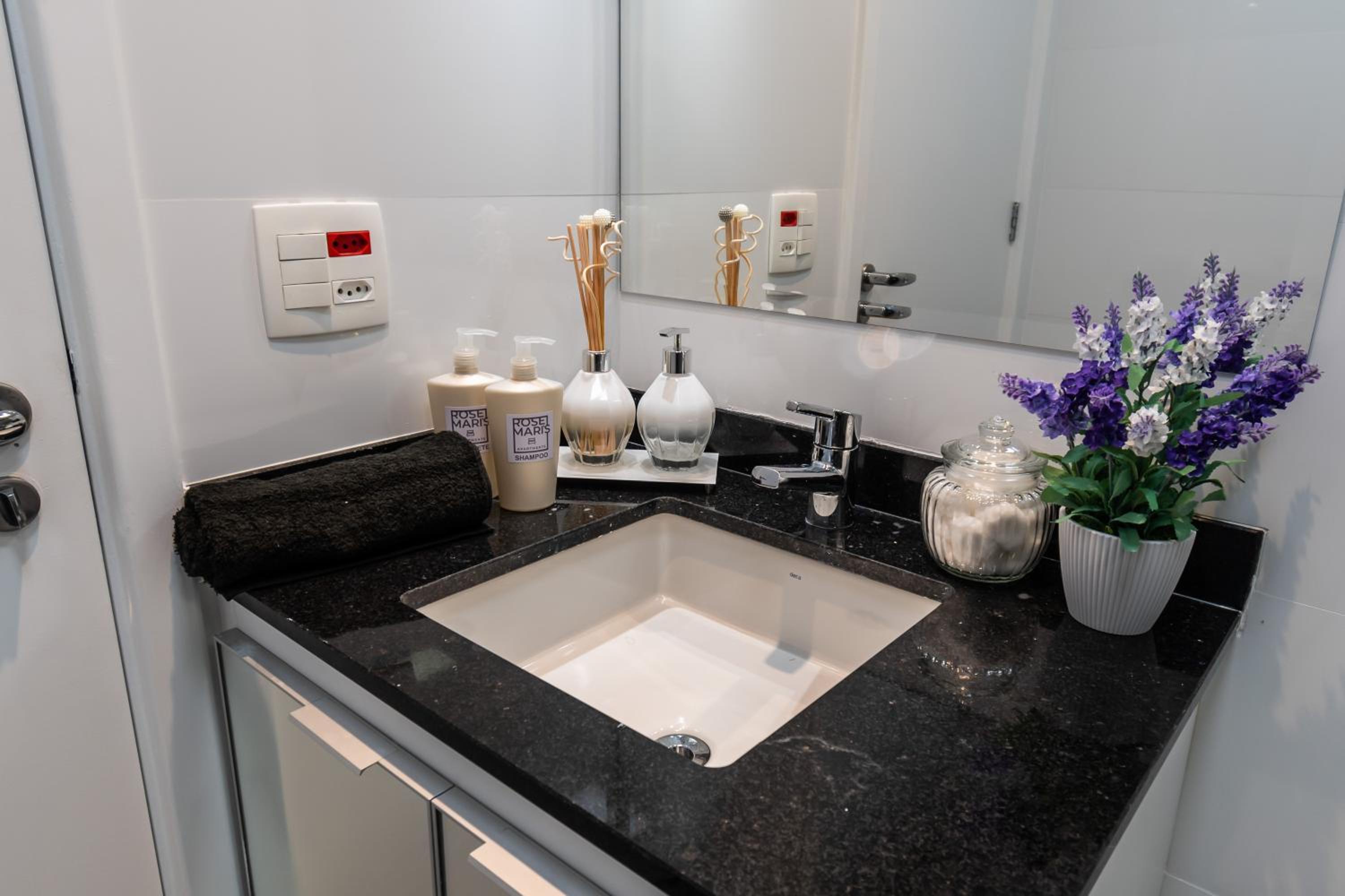 Rosemari's Apartments Studio Premium Republica SP com Piscina