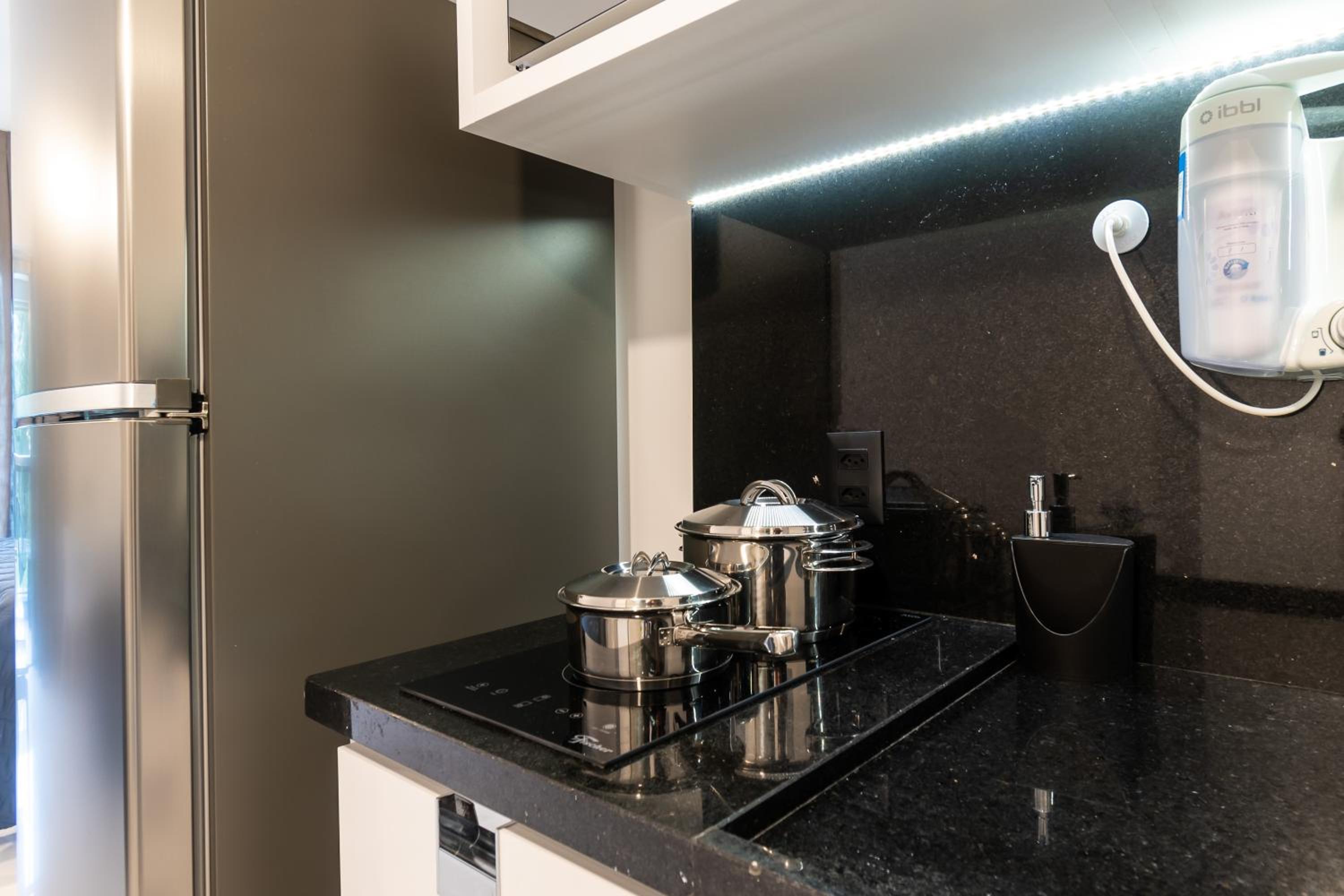 Rosemari's Apartments Studio Premium Republica SP com Piscina