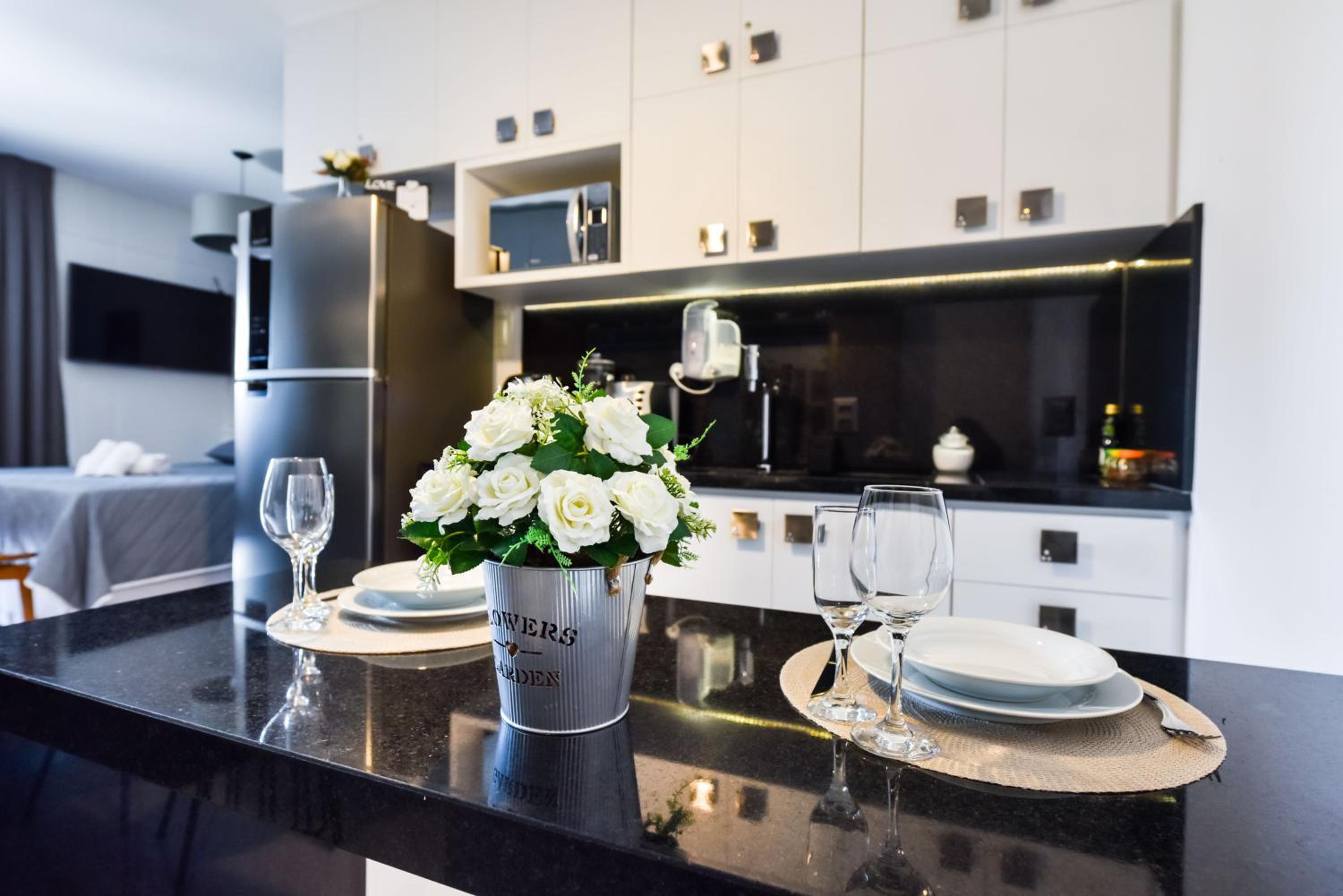 Rosemari's Apartments Studio Premium Republica SP com Piscina