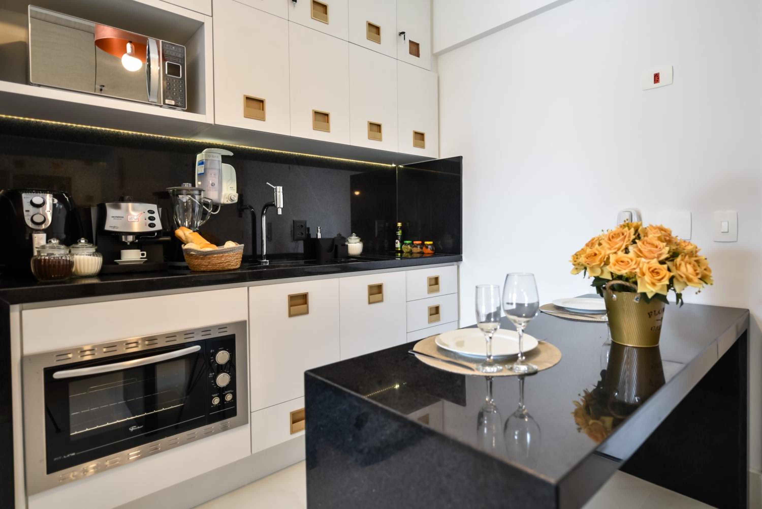 Rosemari's Apartments Studio Premium Republica SP com Piscina