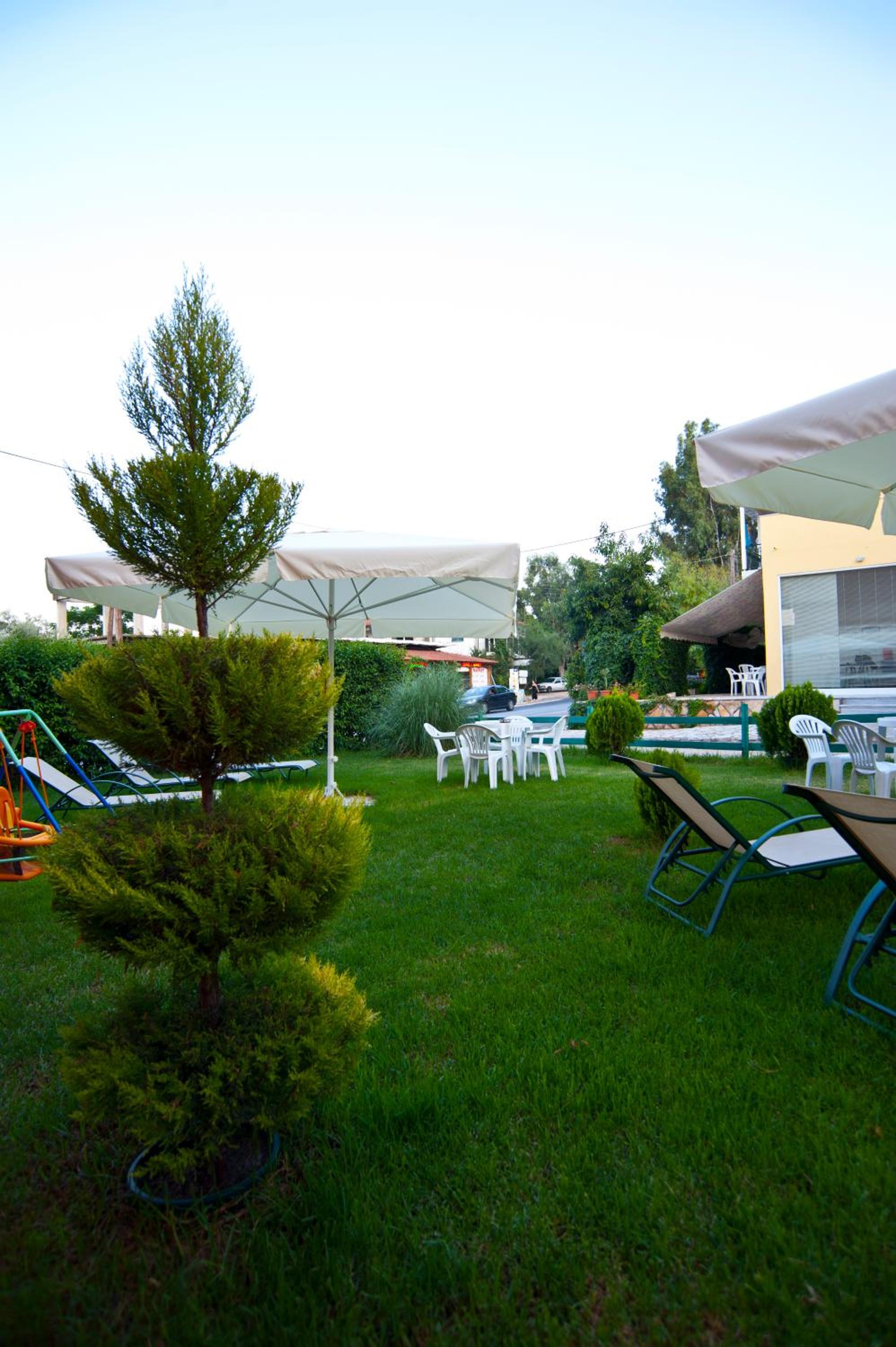 Odysseia Apartments