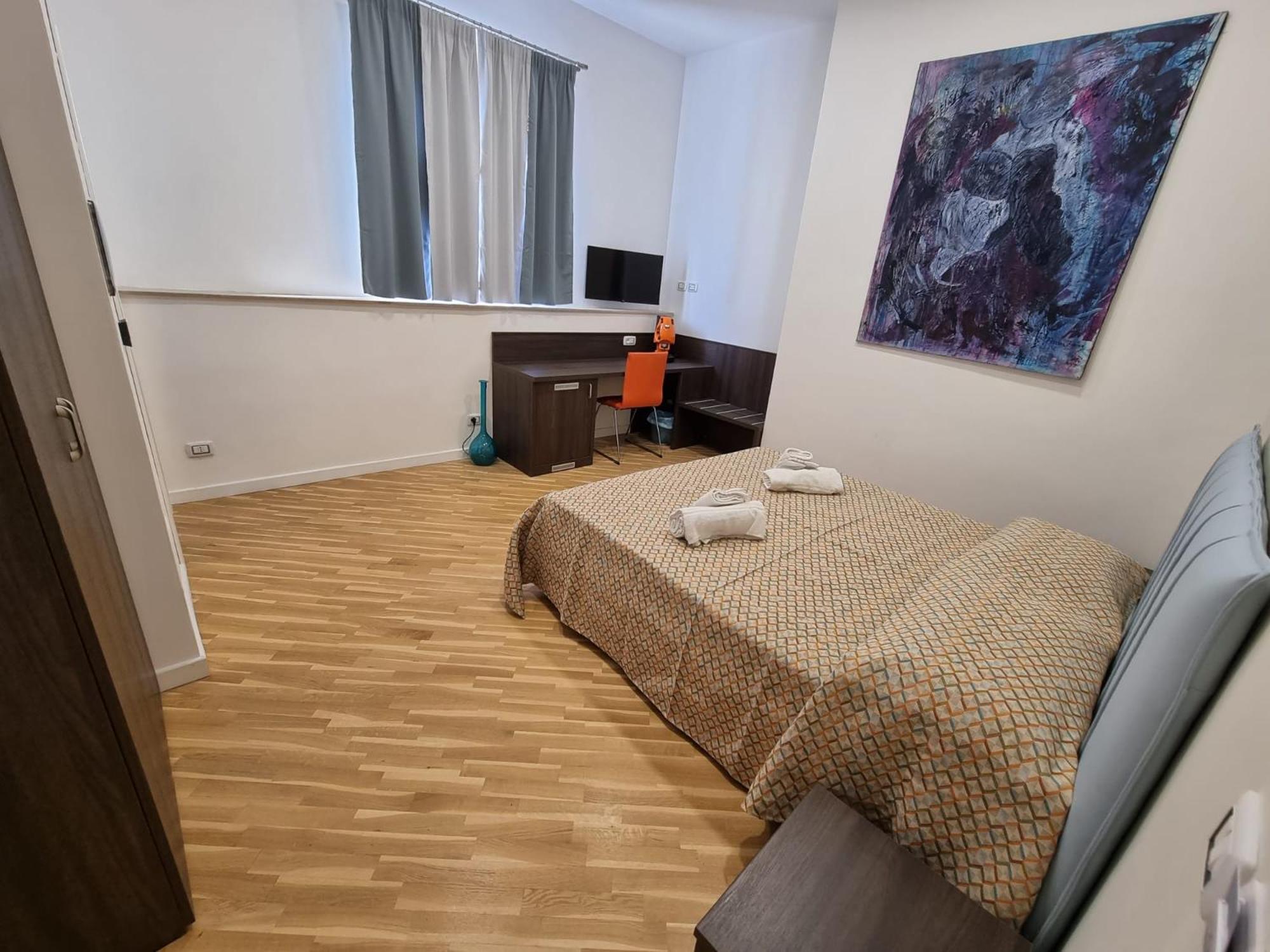 BARBAJA SUITES IN STREET TOLEDO 205