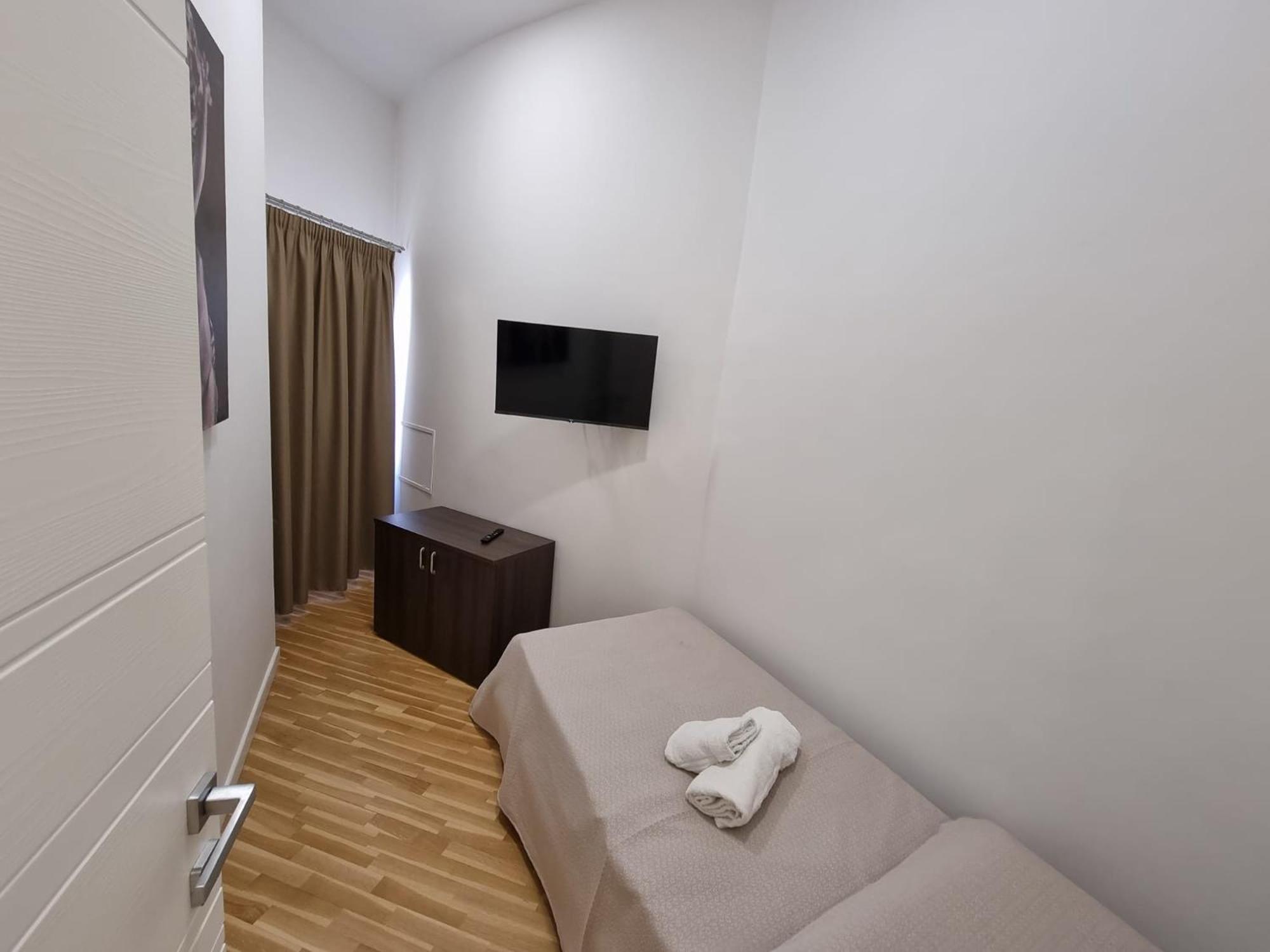 BARBAJA SUITES IN STREET TOLEDO 205
