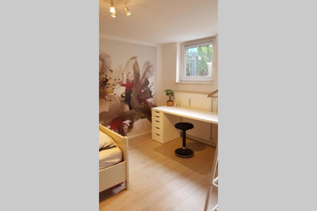 2 Zimmer-Einliegerwohnung am Flughafen Schönefeld