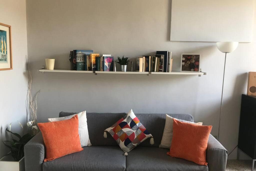 Sunny top floor in San Frediano