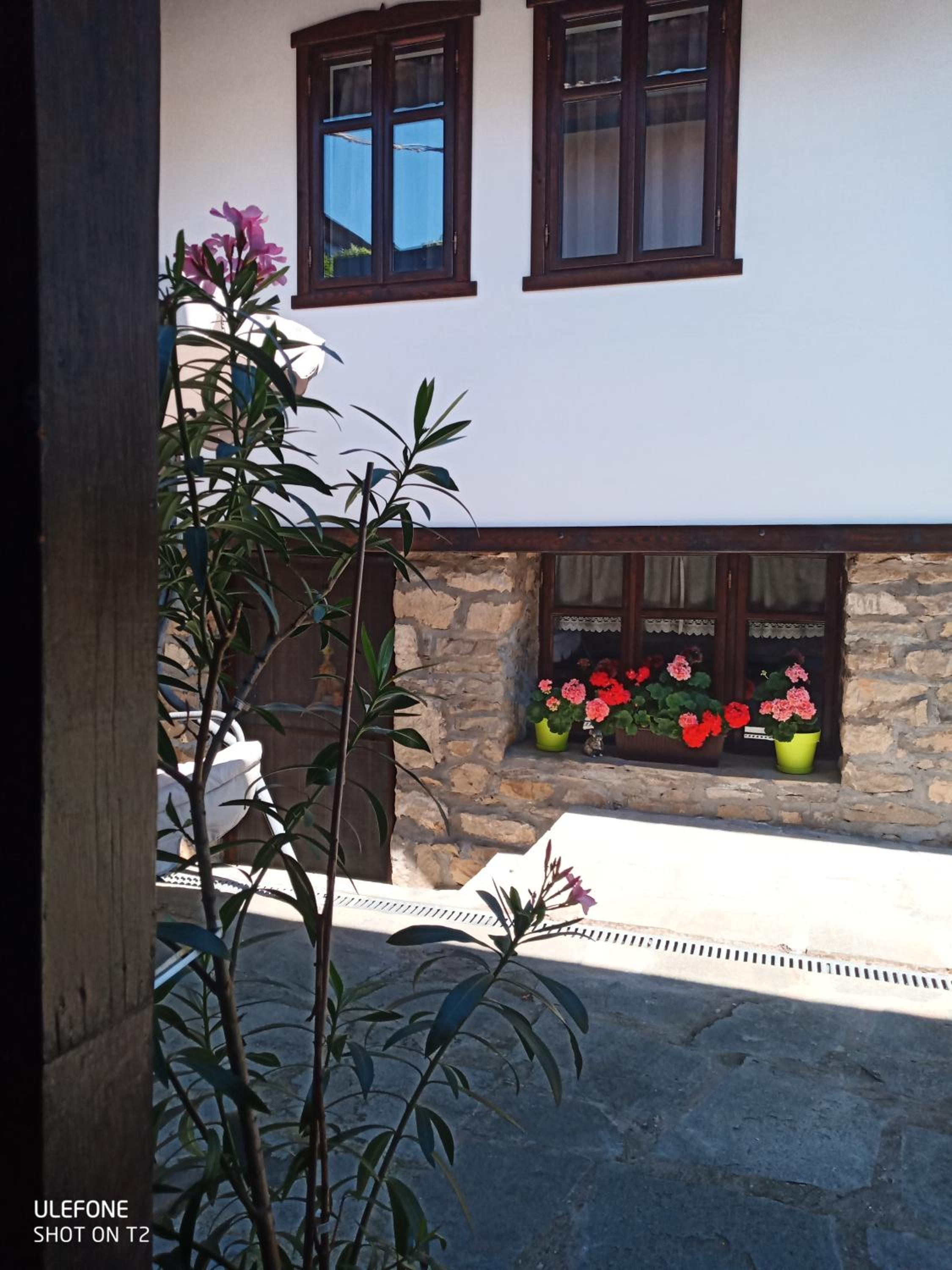 Guest House Strumena