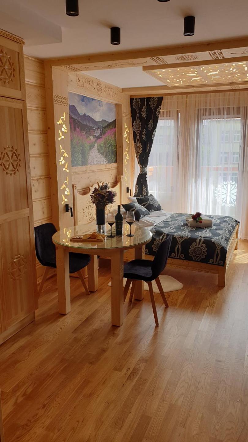 Villa Fortuna - Regionalne apartamenty & SPA - Sauna, Grill, Jacuzzi z widokiem na Tatry
