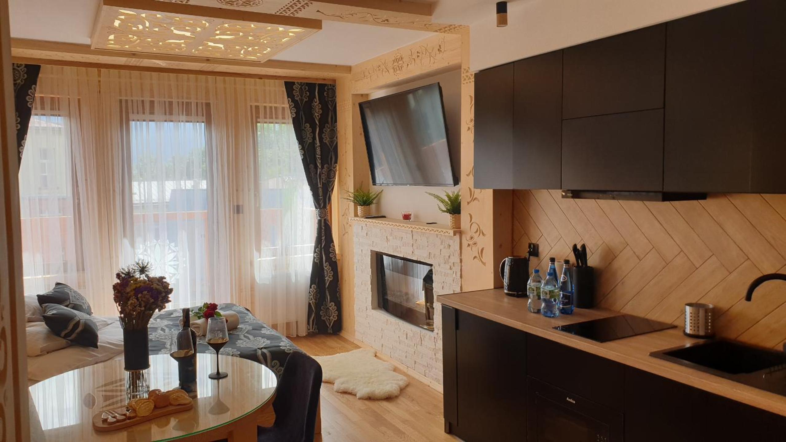 Villa Fortuna - Regionalne apartamenty & SPA - Sauna, Grill, Jacuzzi z widokiem na Tatry