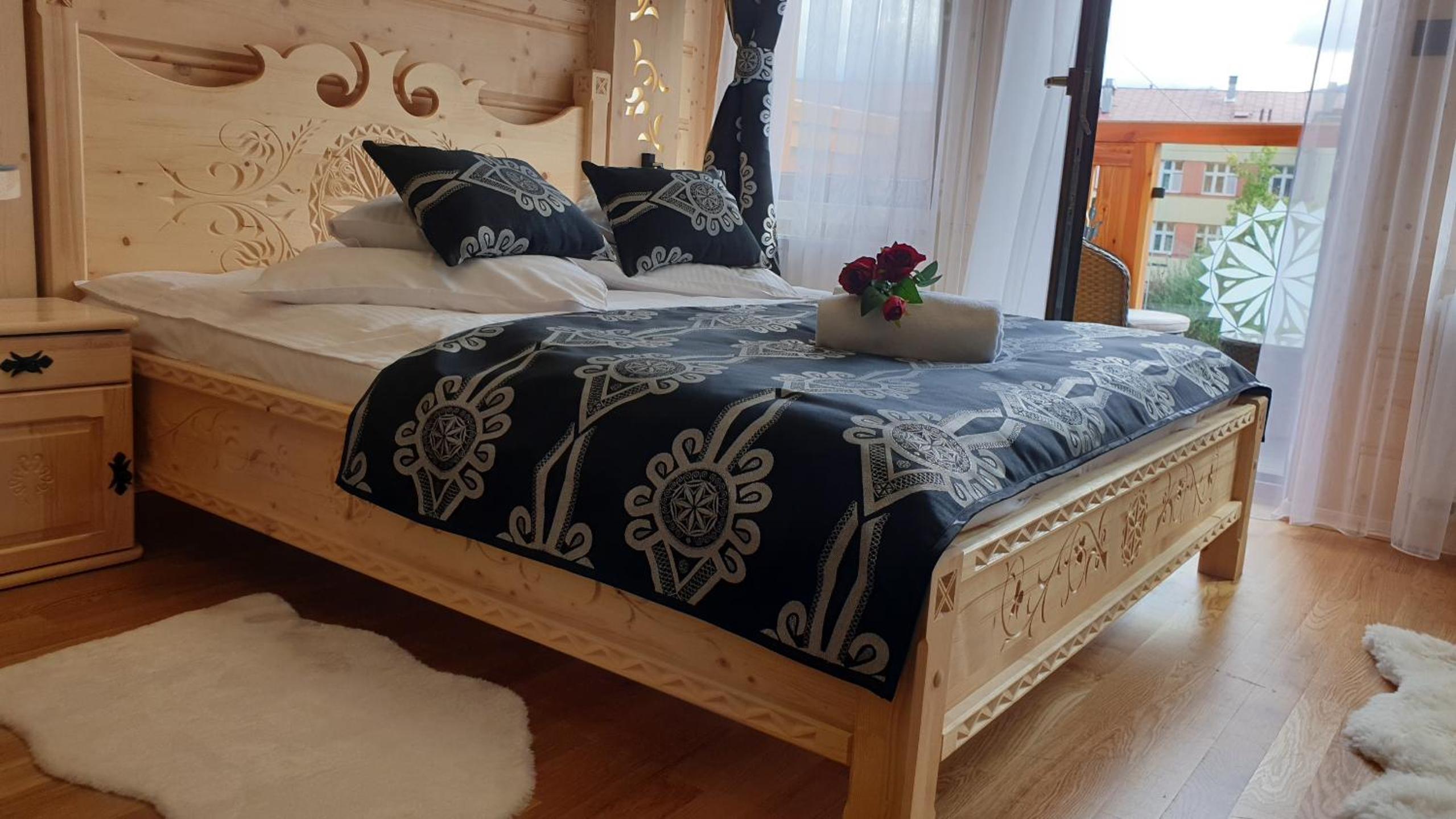 Villa Fortuna - Regionalne apartamenty & SPA - Sauna, Grill, Jacuzzi z widokiem na Tatry