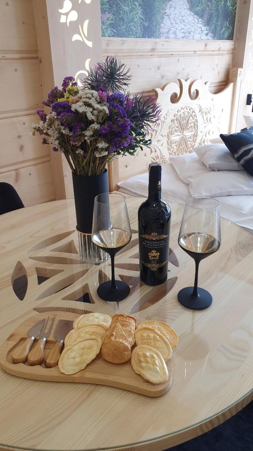 Villa Fortuna - Regionalne apartamenty & SPA - Sauna, Grill, Jacuzzi z widokiem na Tatry