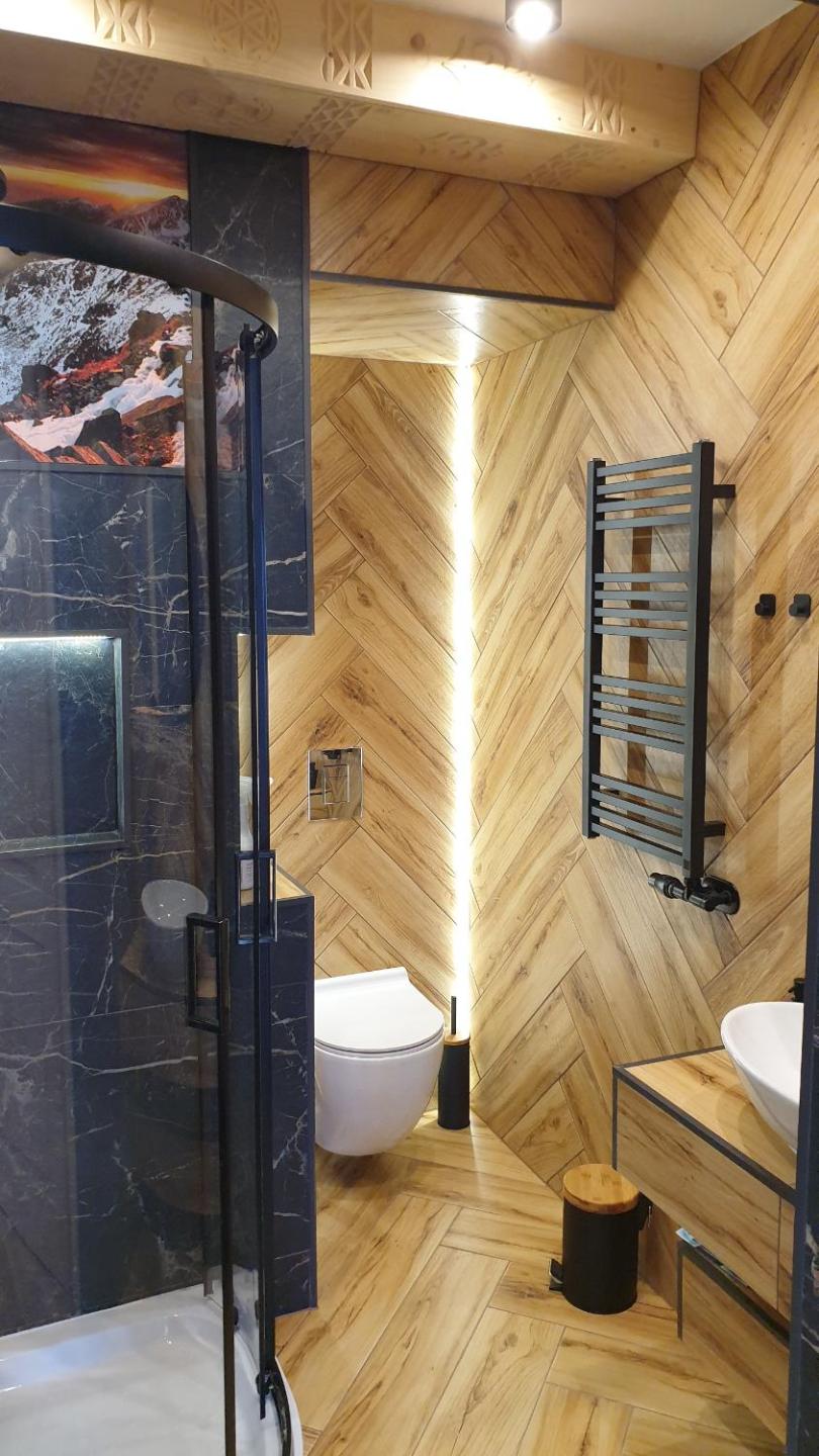 Villa Fortuna - Regionalne apartamenty & SPA - Sauna, Grill, Jacuzzi z widokiem na Tatry