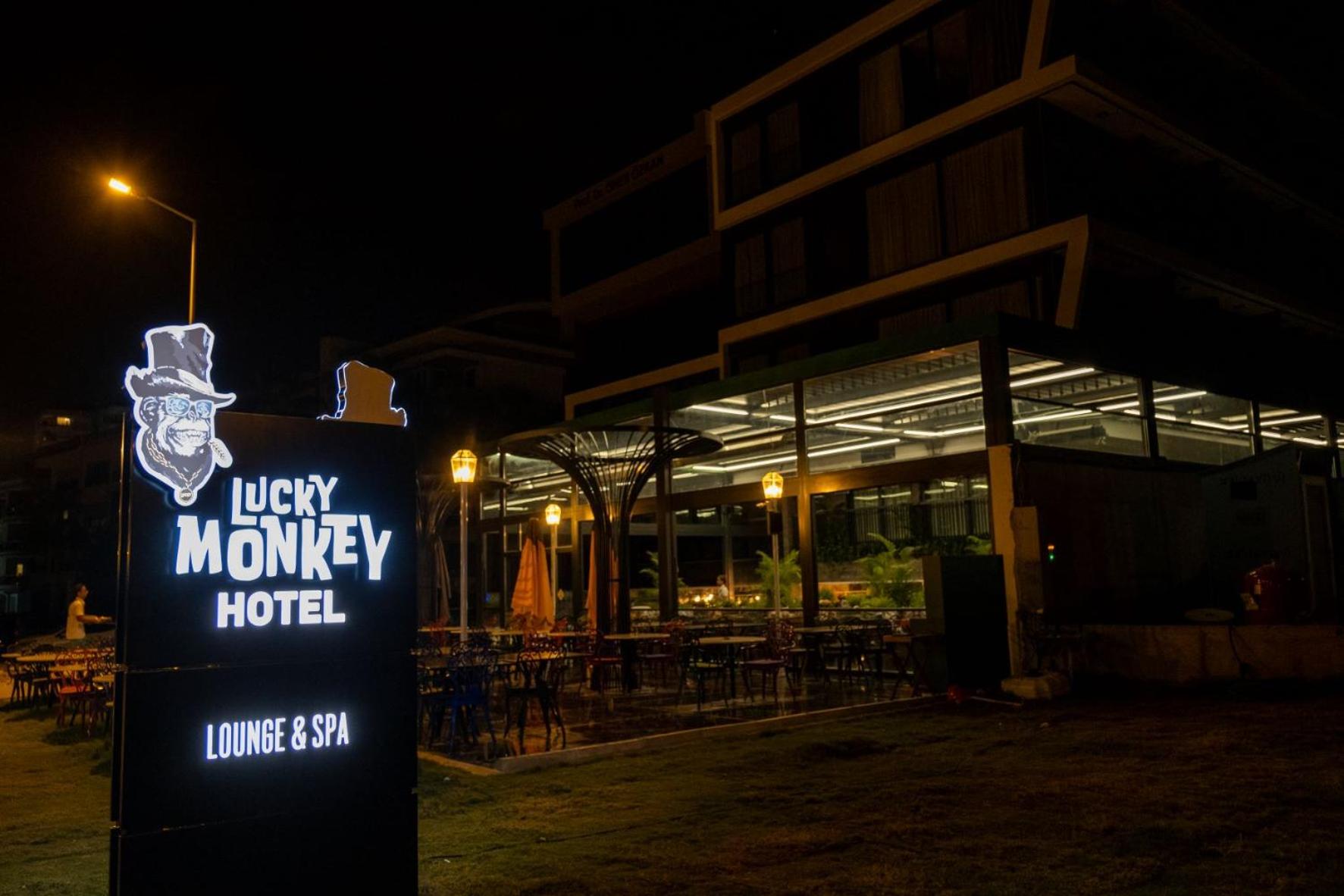Lucky Monkey Hotel - Image 93
