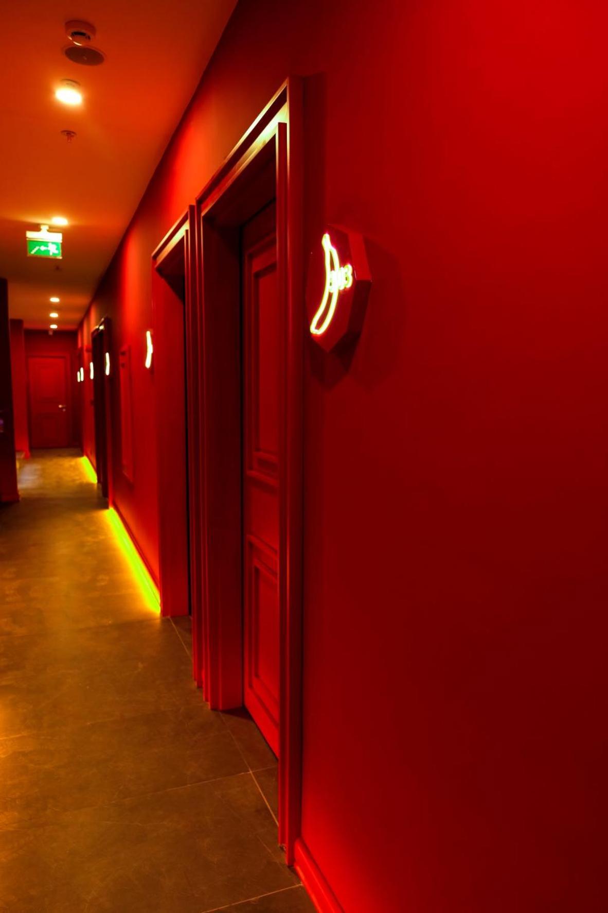 Lucky Monkey Hotel - Image 59
