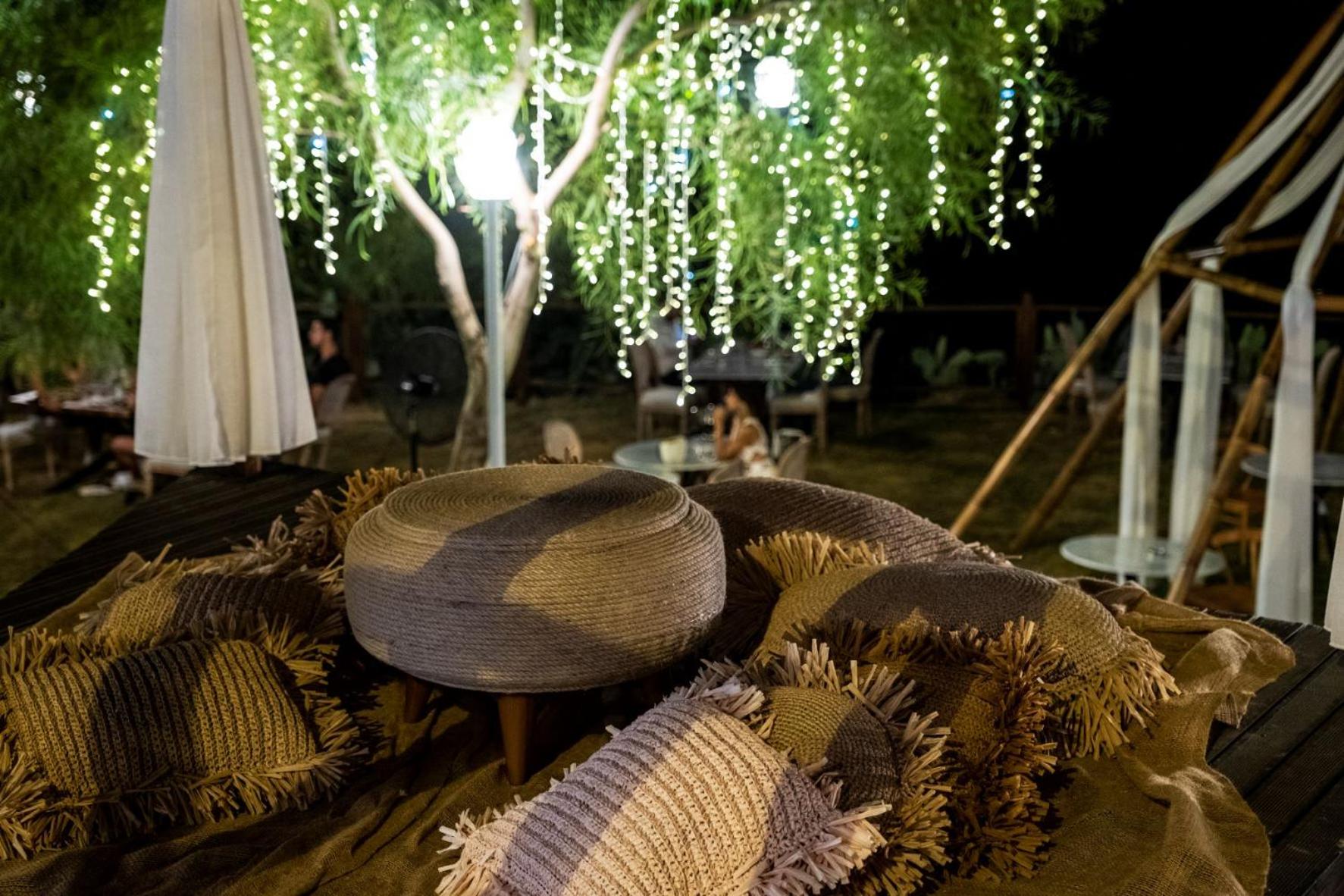 Lucky Monkey Hotel - Image 9