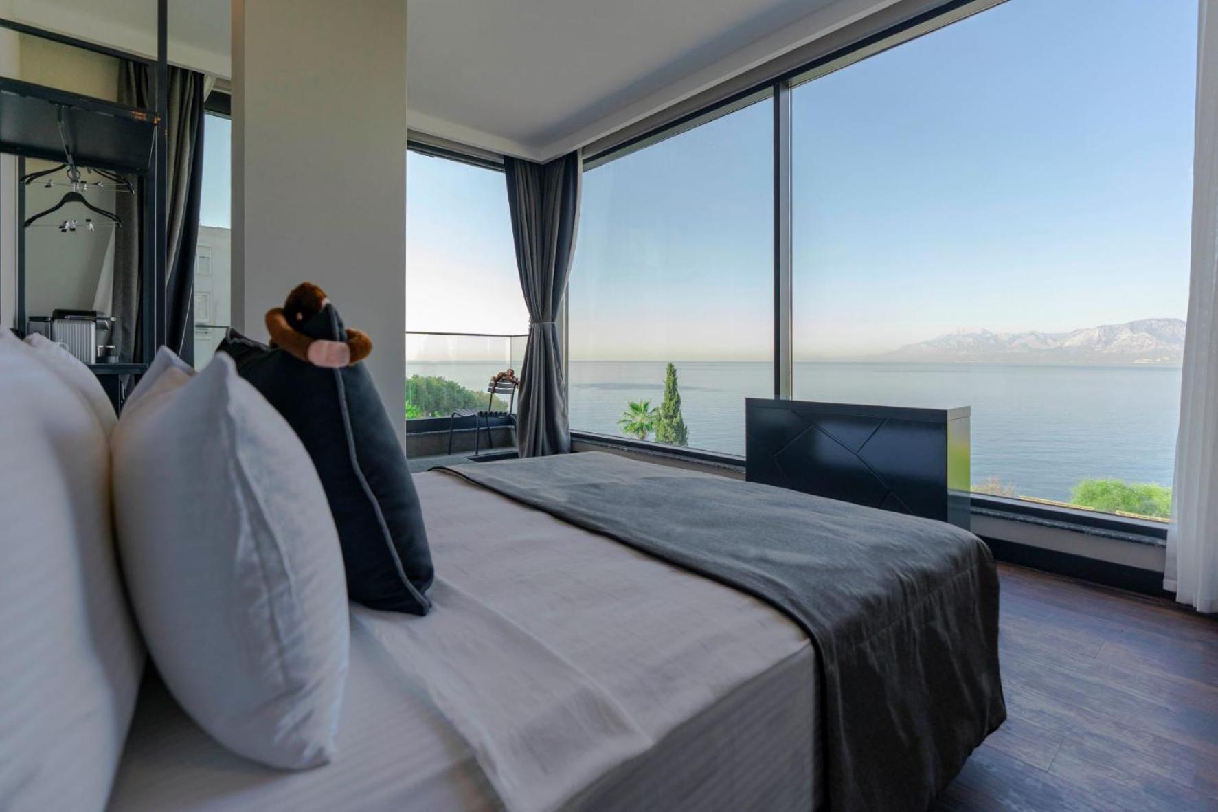 Lucky Monkey Hotel - Image 83