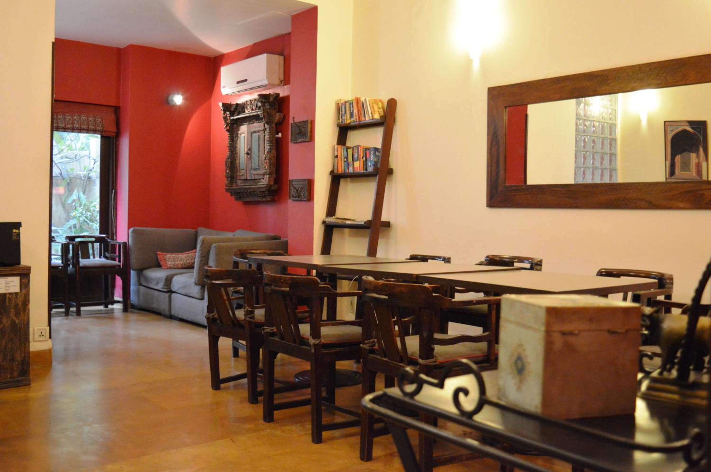 lounge