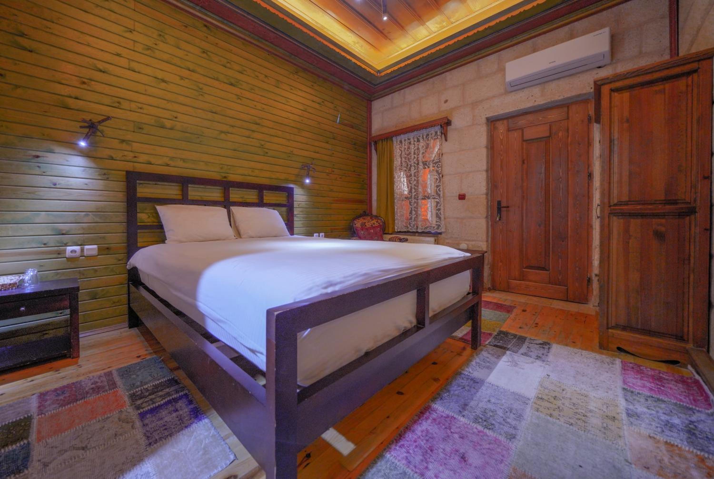 Local Cave House Hotel - Image 37