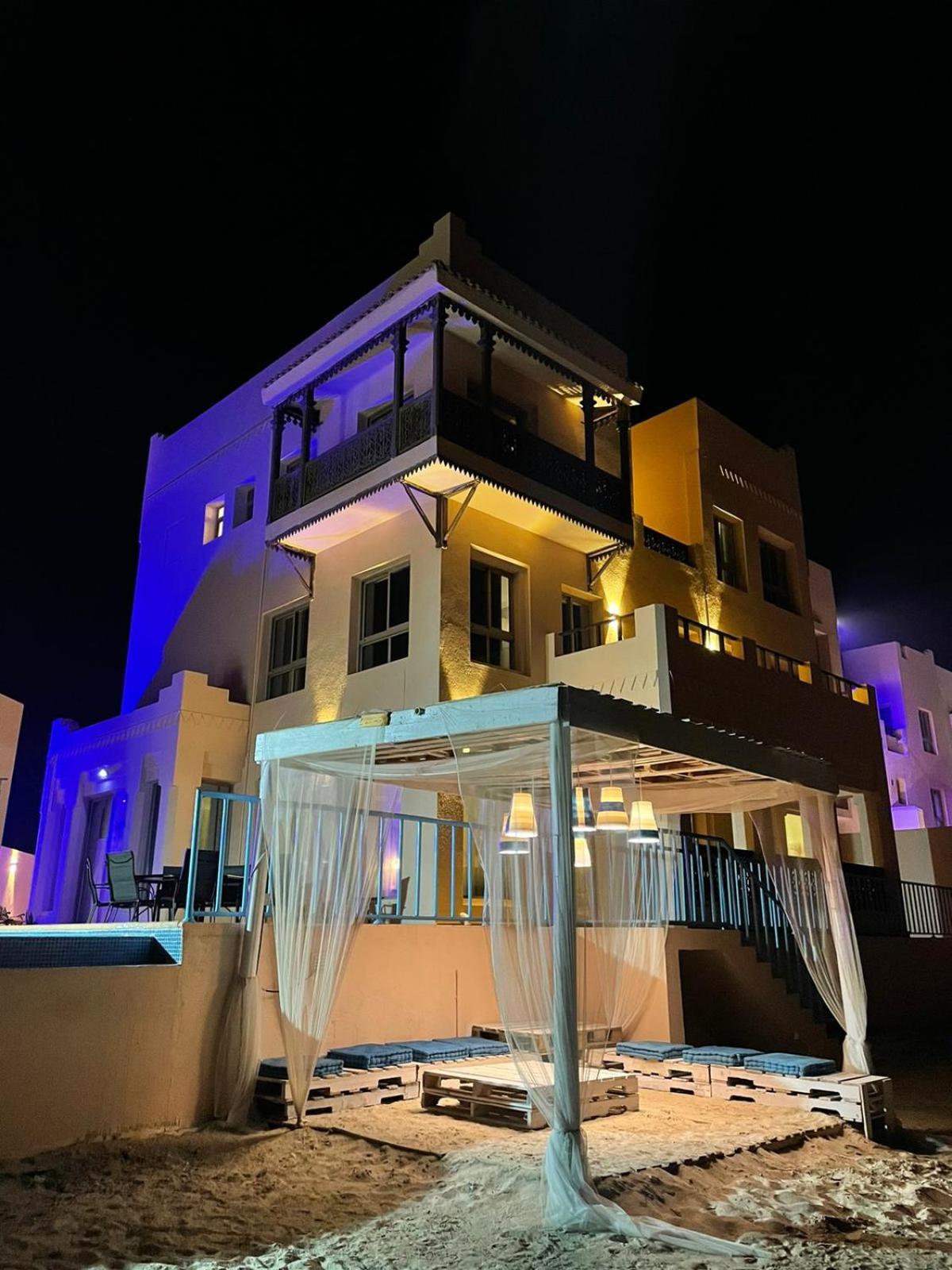 Hotel Wave Resort - Image 1