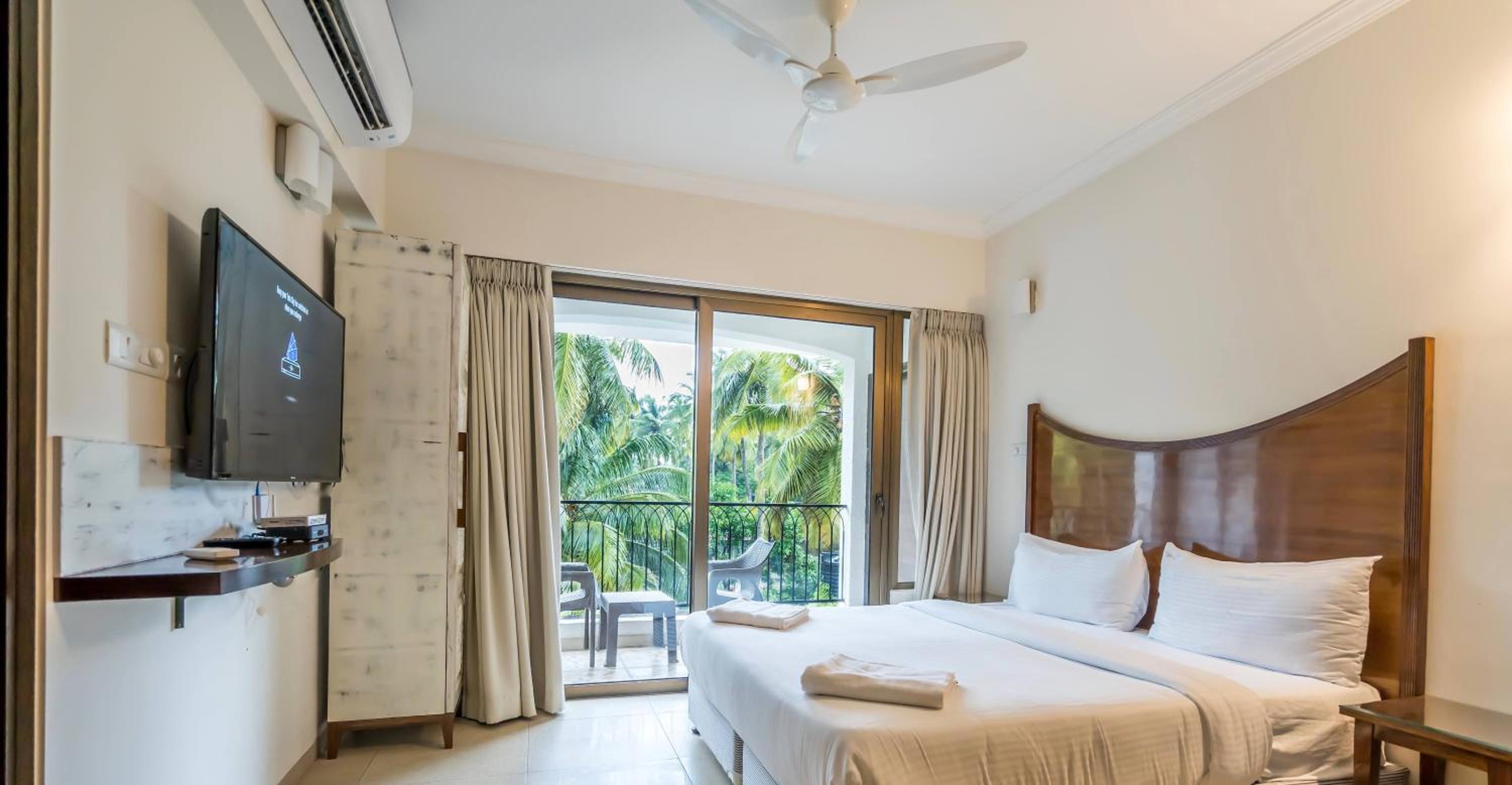 Casa Legend Suites Candolim Goa view 2