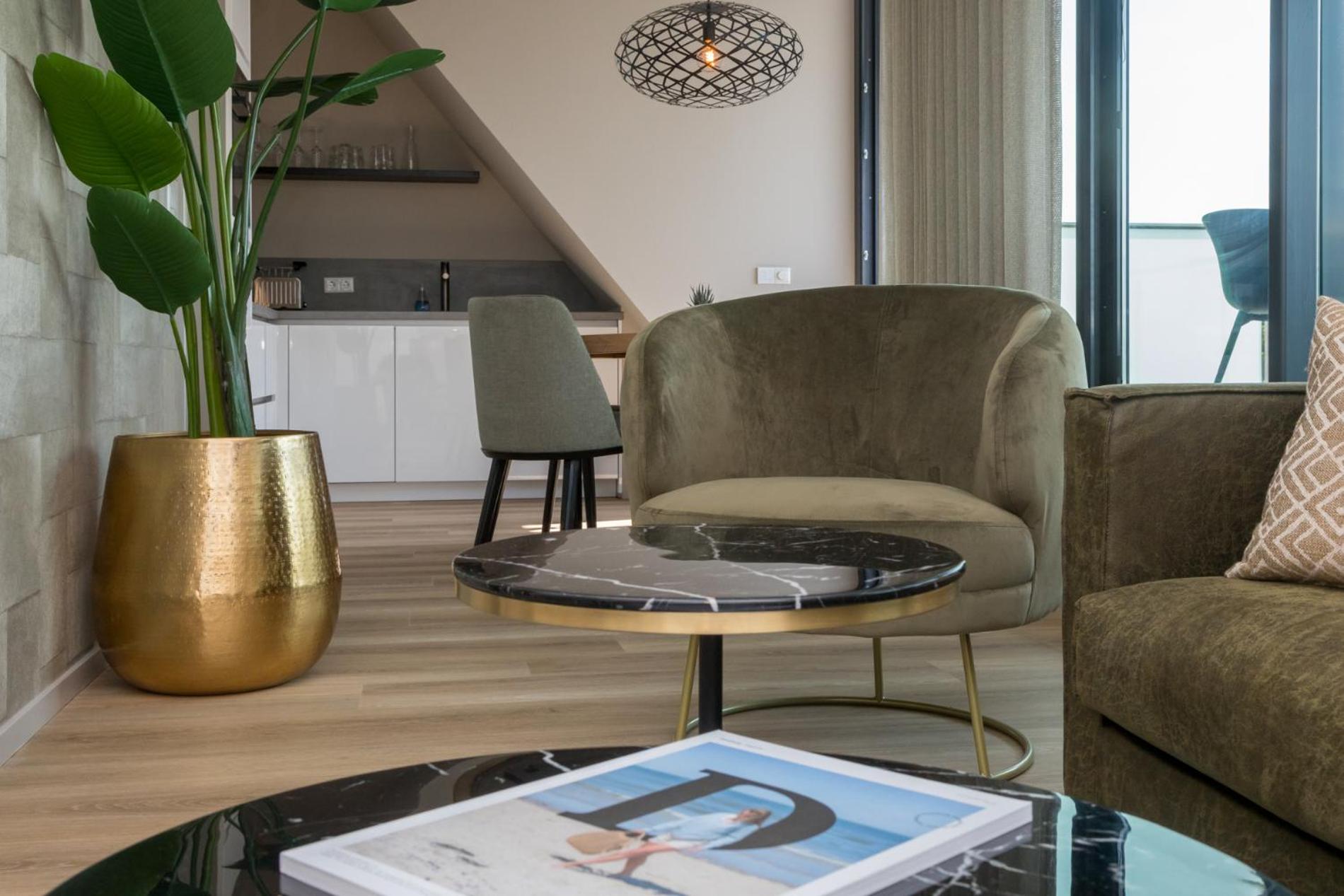 Welcome in - Appartement hartje centrum met dakterras I Ooststraat 8b, Domburg