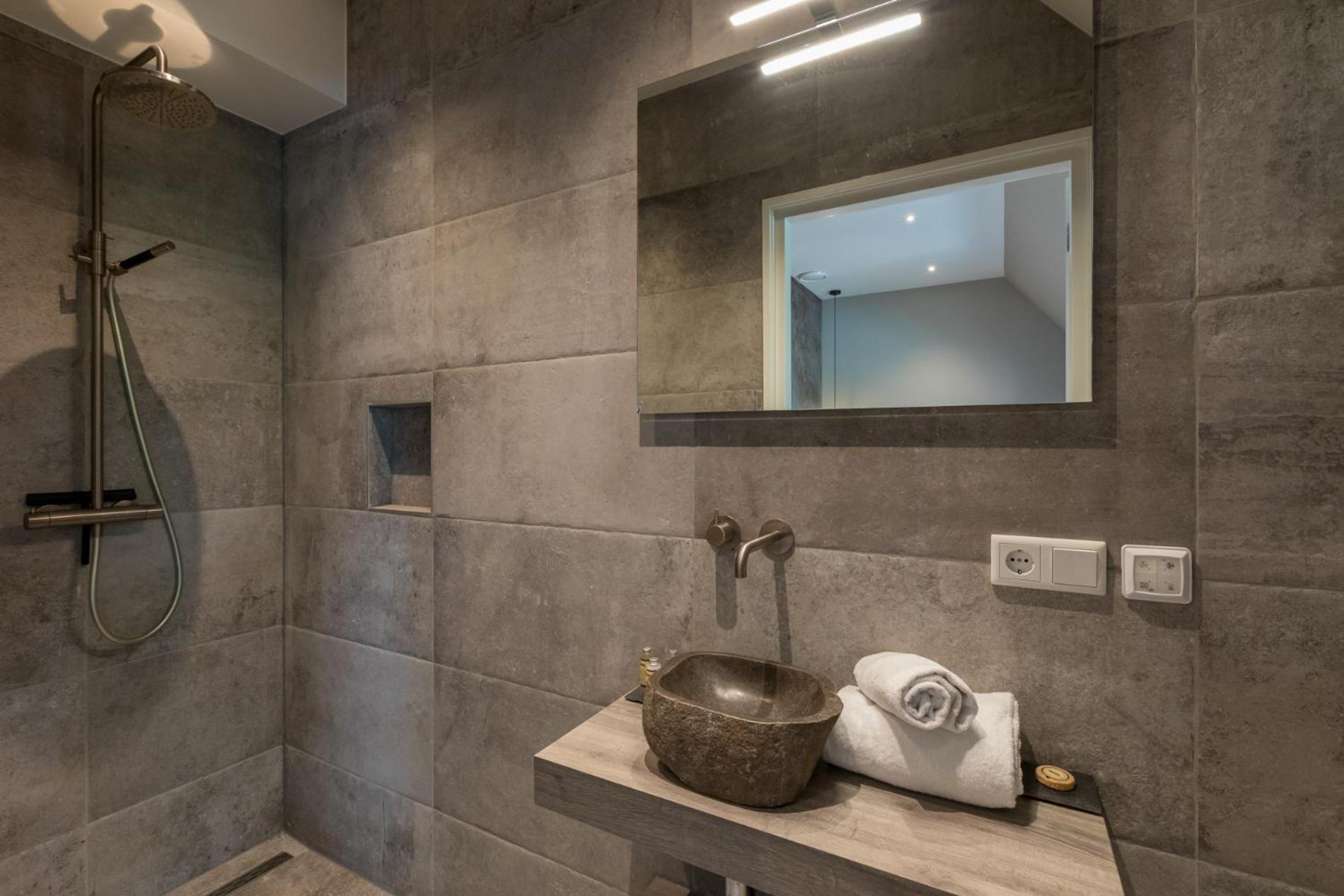 Welcome in - Appartement hartje centrum met dakterras I Ooststraat 8b, Domburg