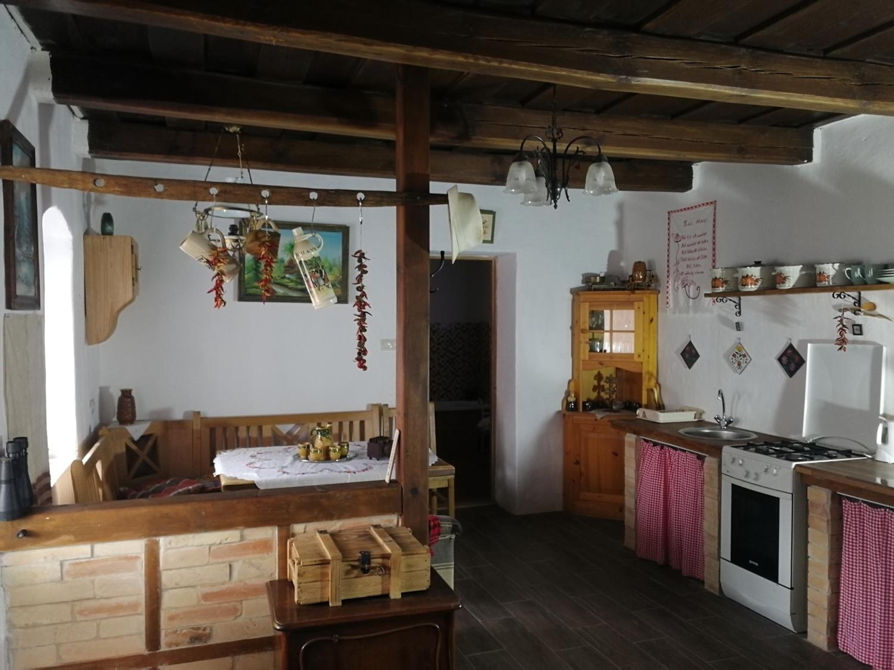 Traditionelles Bauernhaus Flieder view 2