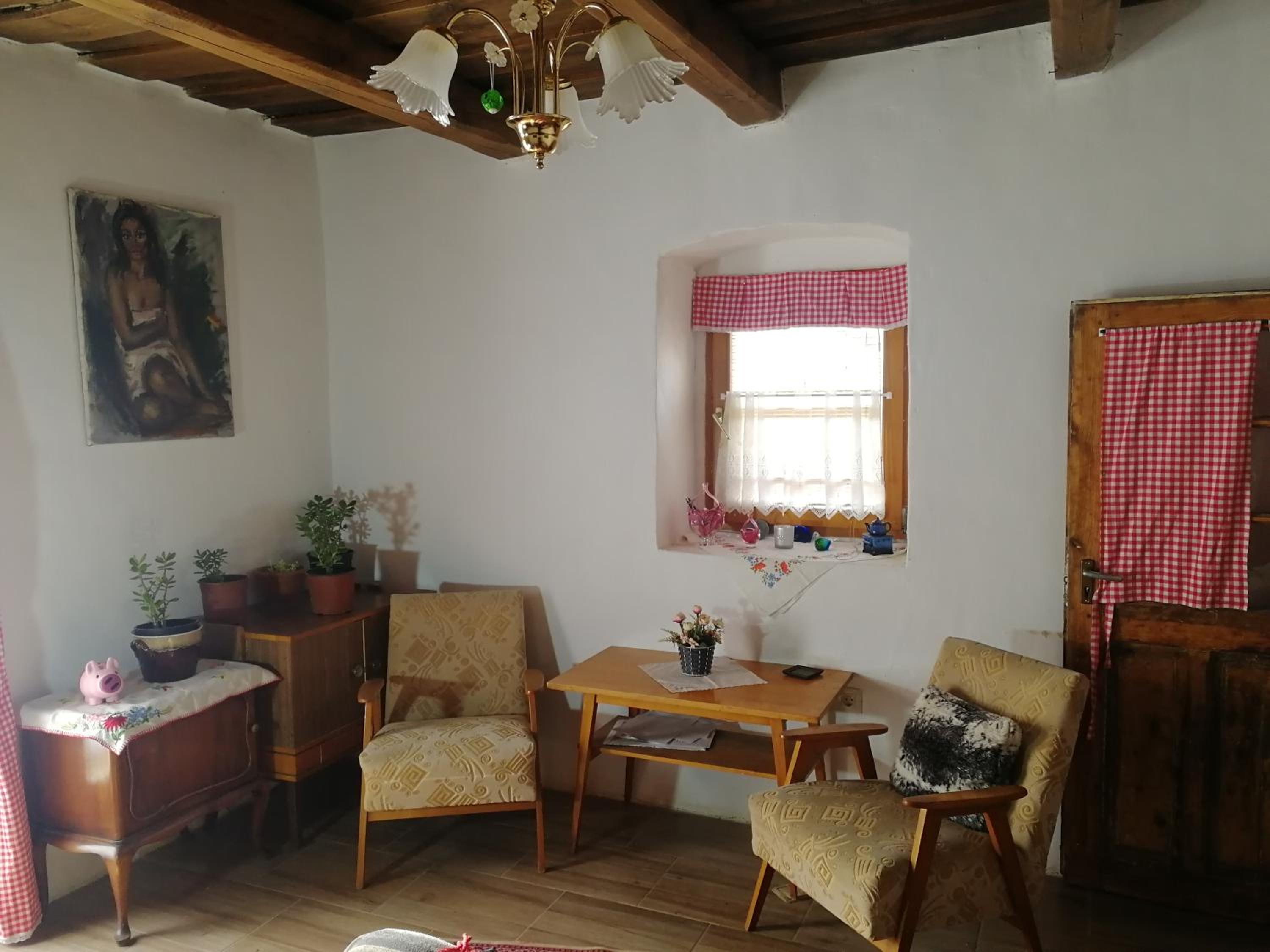 Traditionelles Bauernhaus Flieder view 3